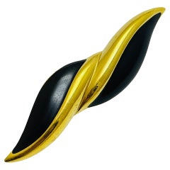 Vintage MONET signed gold tone enamel designer brooch