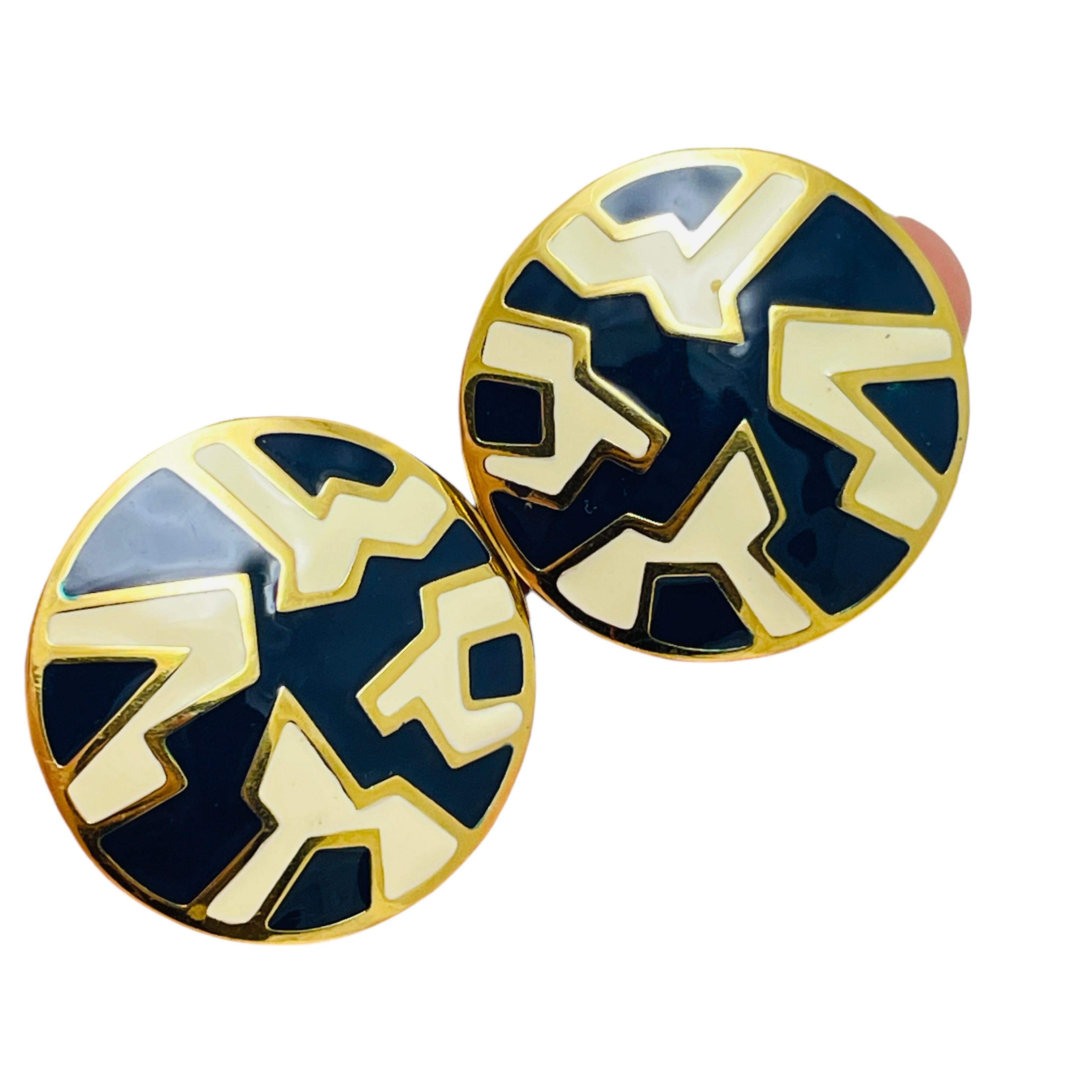 Women's Vintage MONET signed gold tone enamel modernist designer clip on earrings For Sale