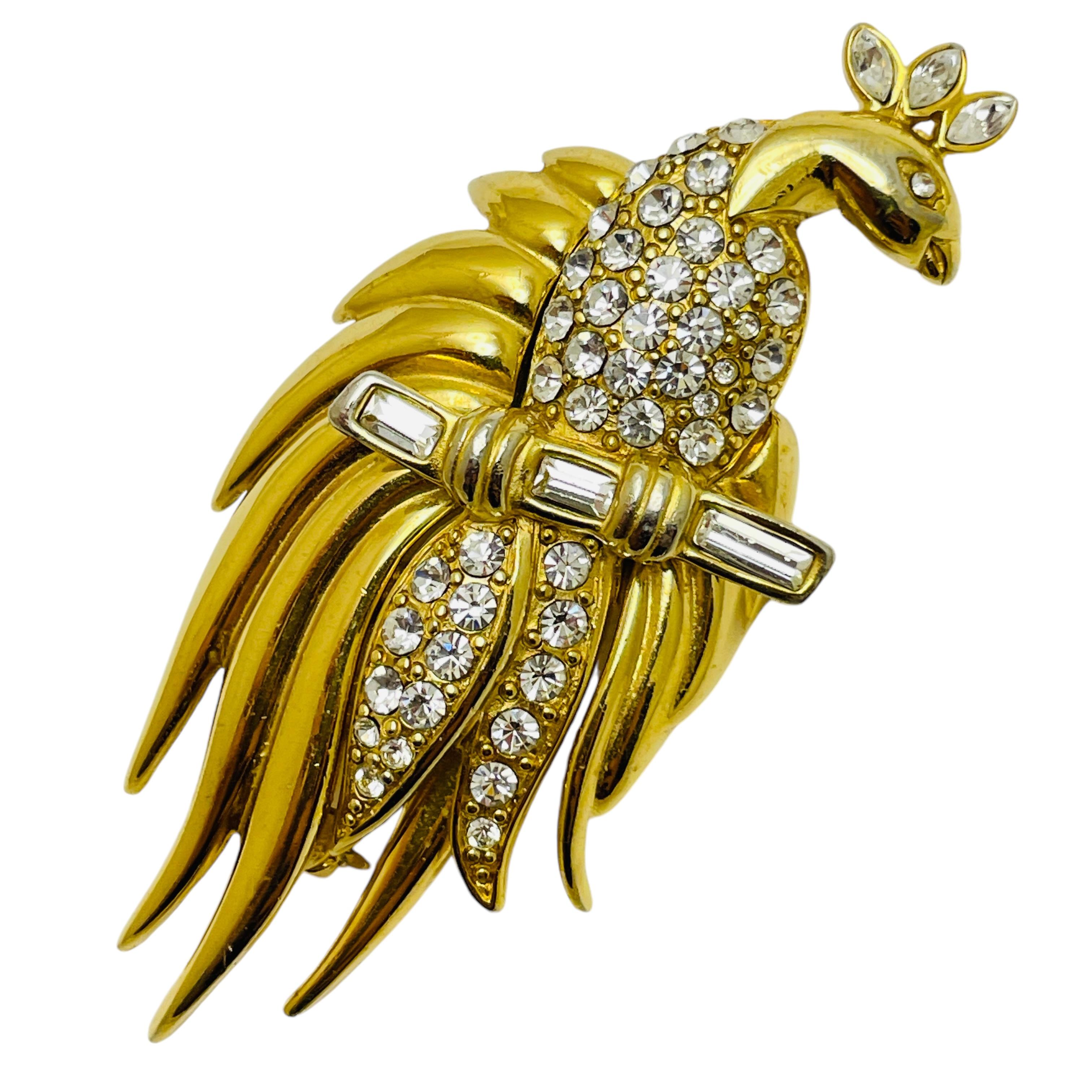 DETAILS

• signed MONET  

• gold tone with rhinestones

• vintage designer brooch

MEASUREMENTS  

• 

CONDITION

•  very good vintage condition with minimal signs of wear 

 Sku 47

❤️❤️  VINTAGE DESIGNER JEWELRY ❤️❤️

❤️❤️  ALEXANDER’S BOUTIQUE 