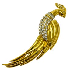 Vintage MONET signed gold tone rhinestones peacock bird designer brooch