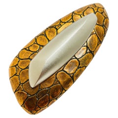 Spilla modernista massiccia firmata Monet, in metallo misto rame e argento, vintage