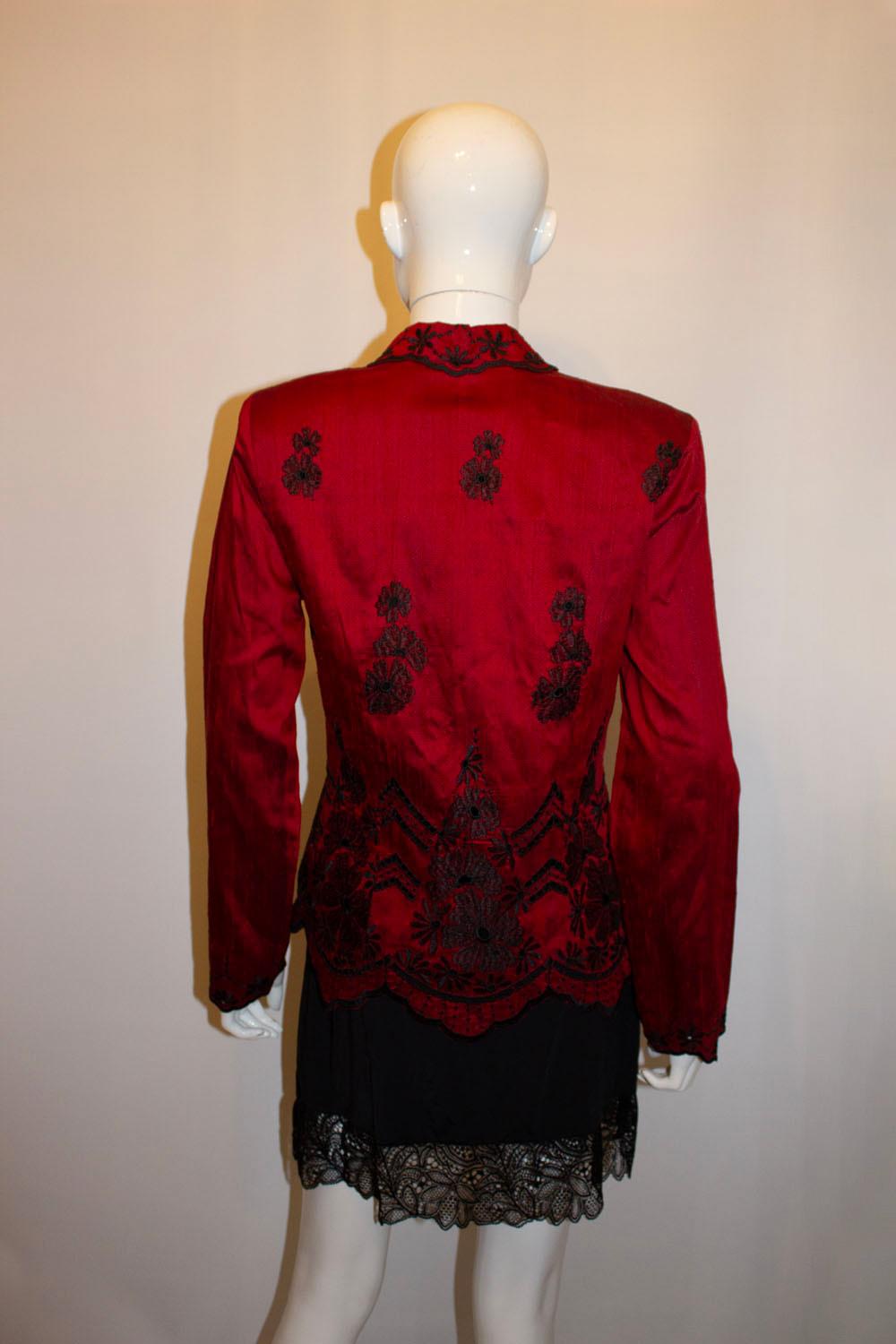 Vintage Monsoon Silk Jacket with wonderful embroidery In Good Condition For Sale In London, GB