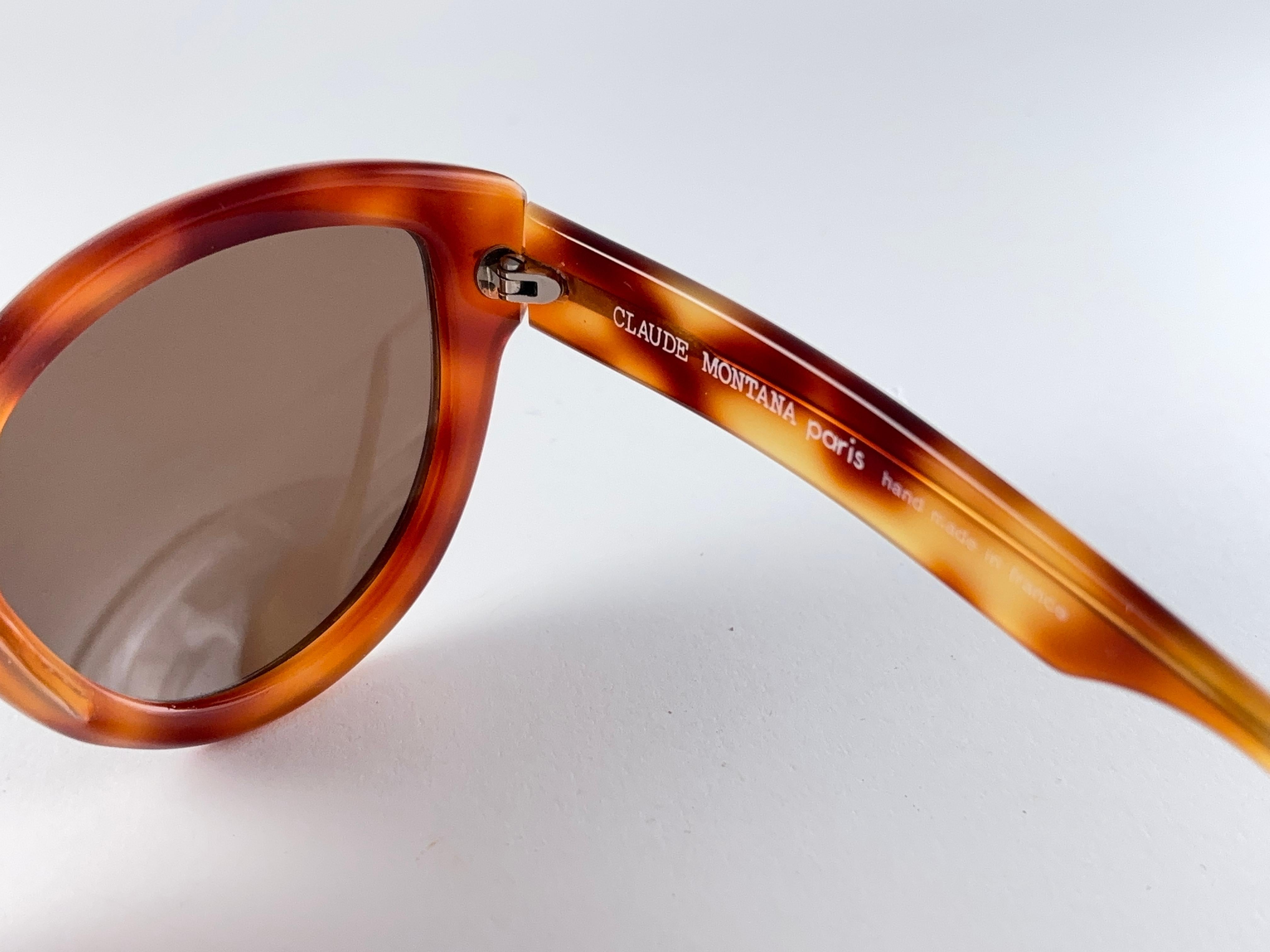 Women's or Men's Vintage Montana Cat Eye Medium Tortoise Frame France Sunglasses 1980'S For Sale