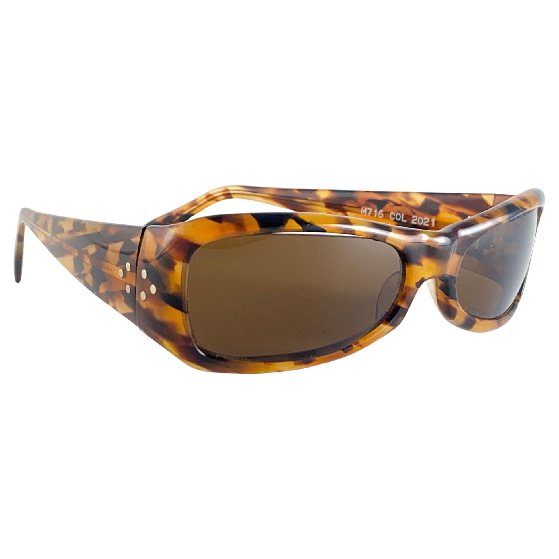Vintage Montana Light Tortoise M716 Handmade in France Sunglasses 1980's im Angebot