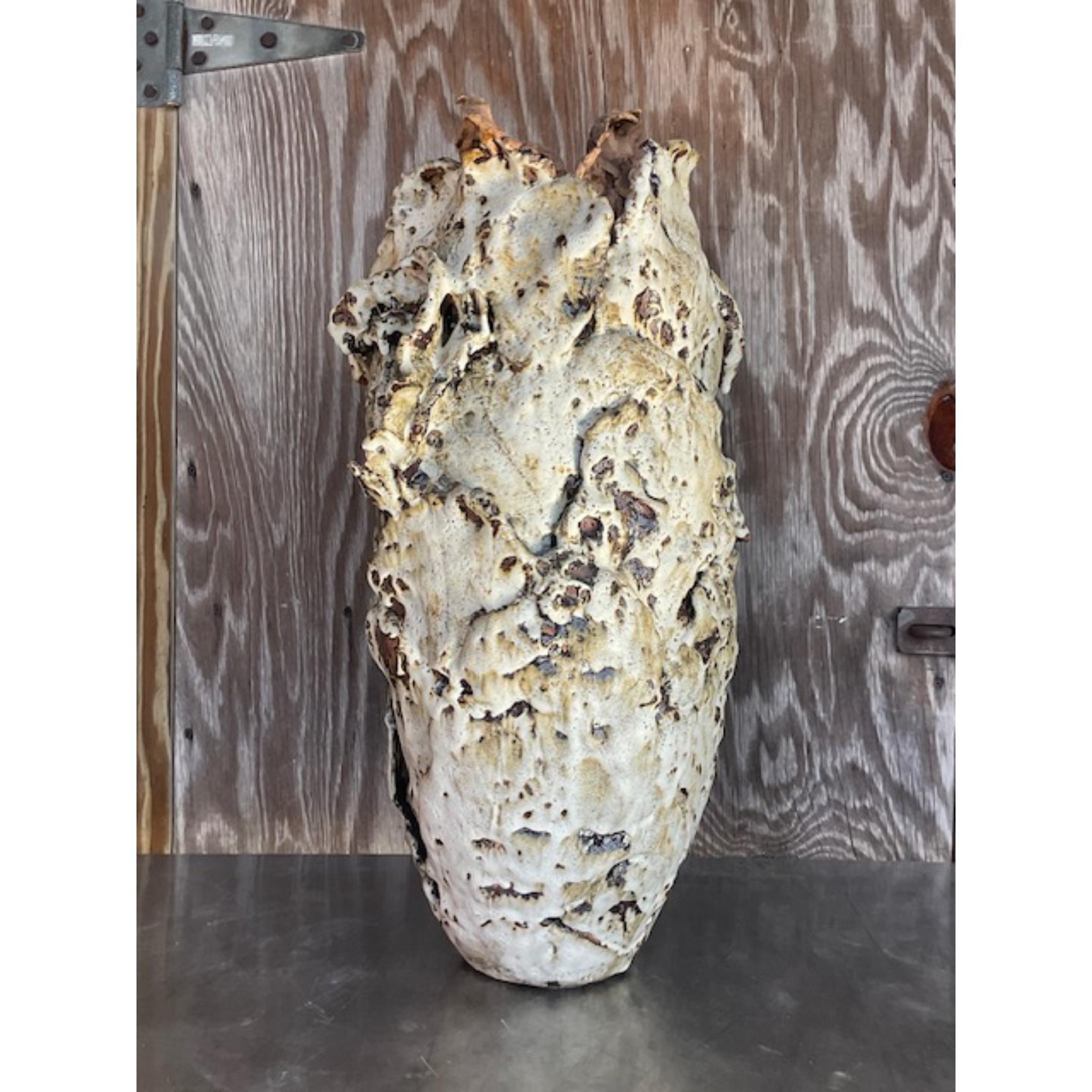 20ième siècle Vase monumental construit en dalles de poterie Boho Studio en vente