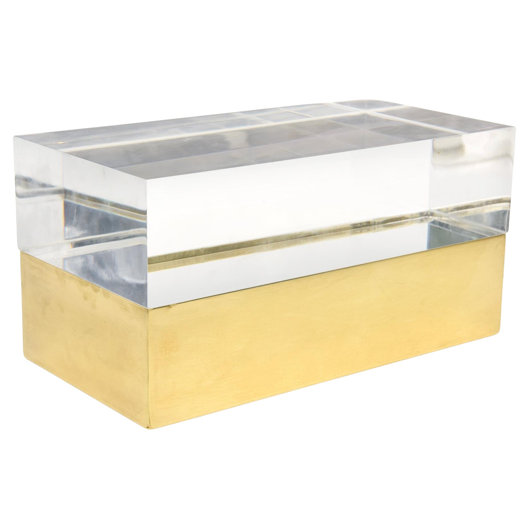 Scatola monumentale d
epoca in ottone, oro e lucite Accessorio da scrivania raro