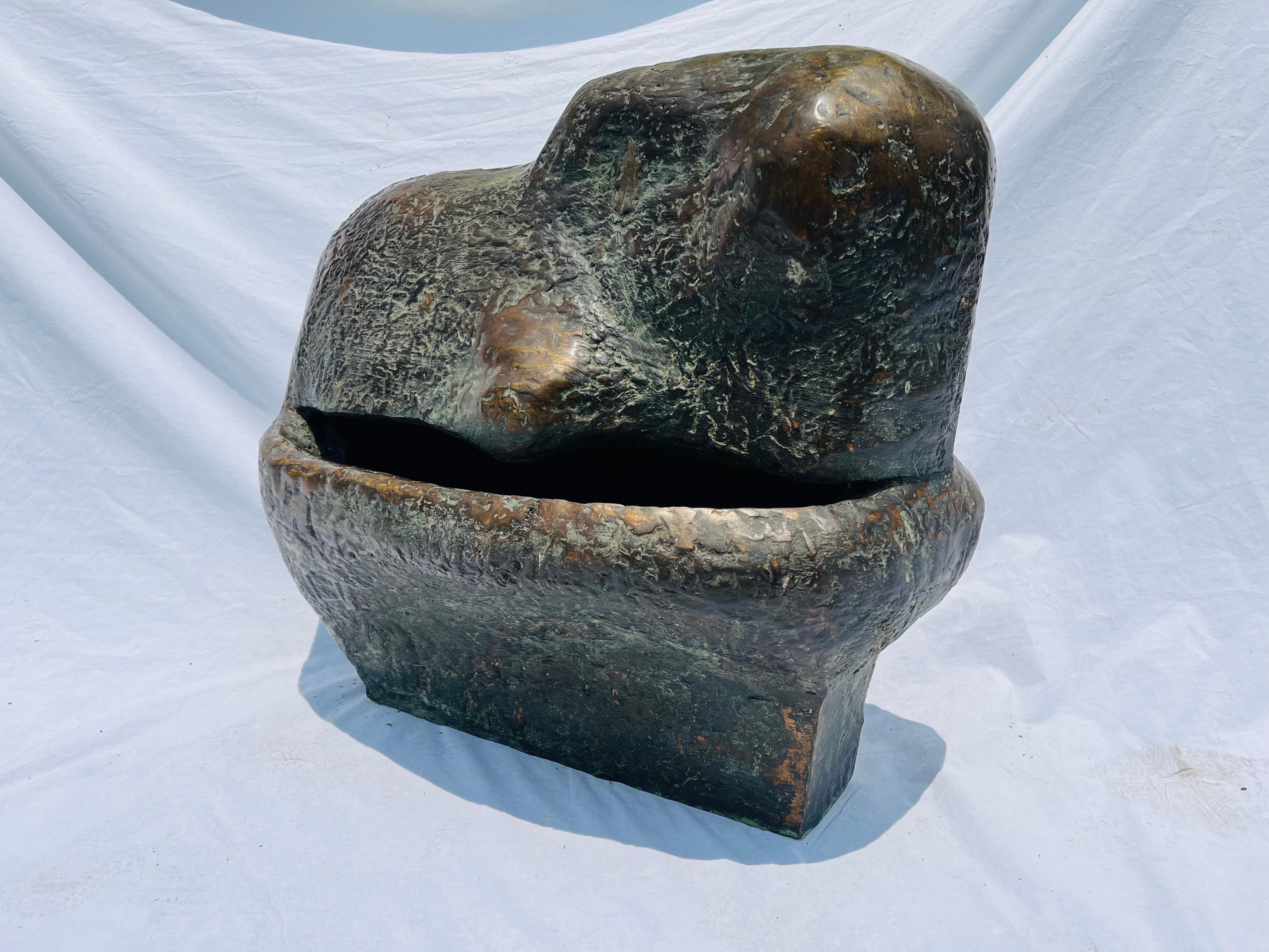 Monumentale abstrakte Biomorphe Vintage-Skulptur aus Bronze über zwei Füßen im Zustand „Gut“ im Angebot in Atlanta, GA