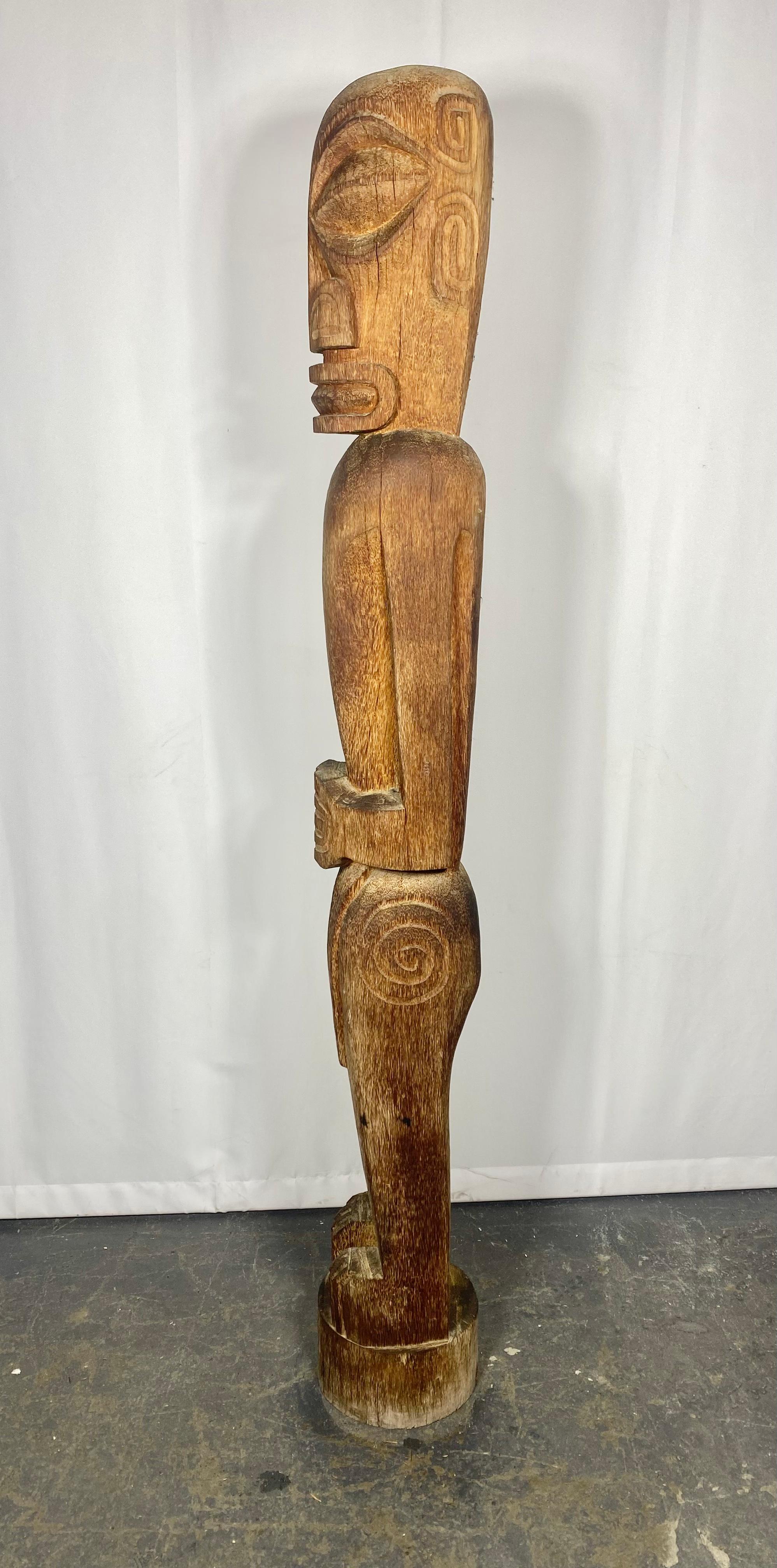 Vintage Monumental Carved Wood Tiki Sculpture. French Polynesia. Creation Sanobo In Good Condition For Sale In Buffalo, NY