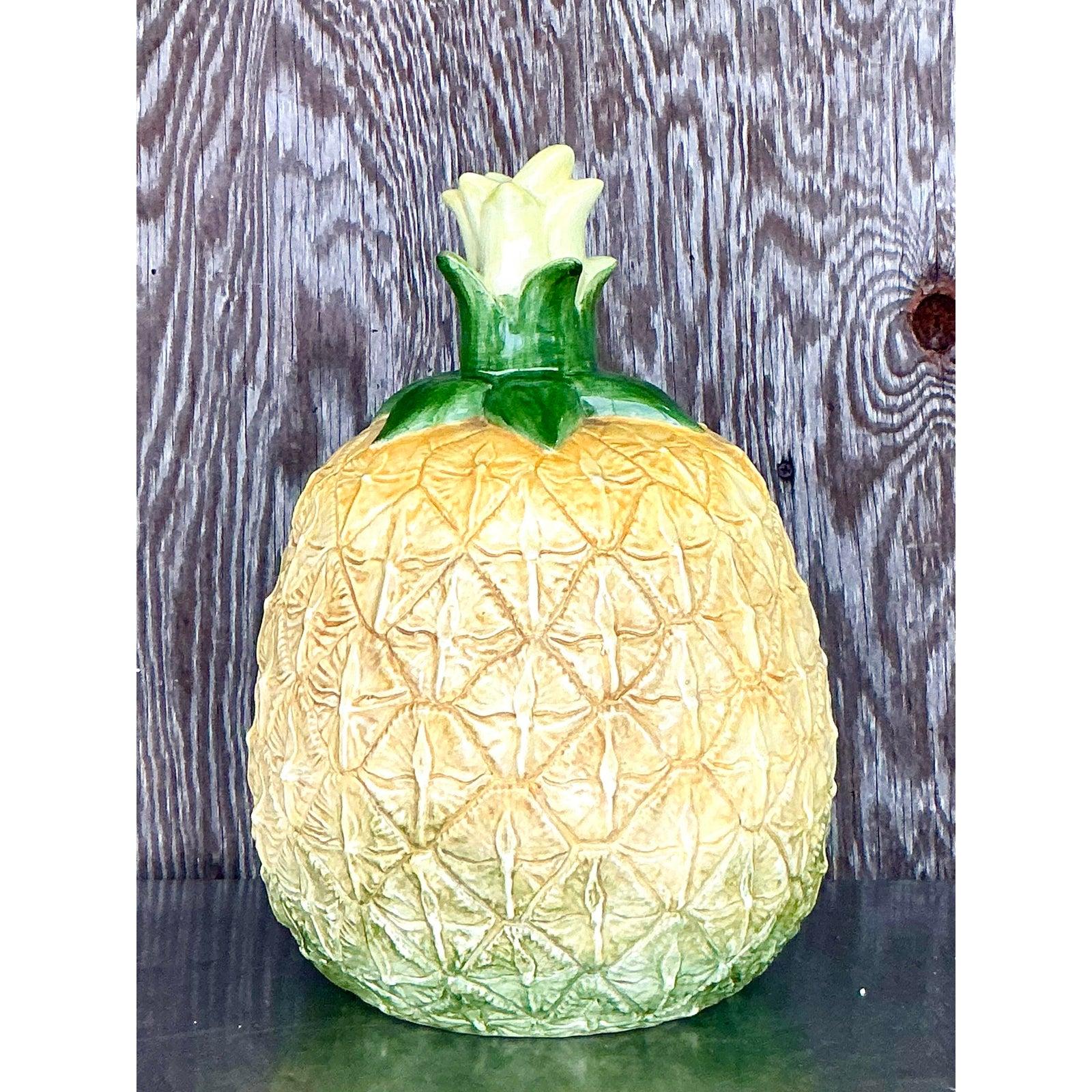Ananas monumentale d'epoca in ceramica smaltata In condizioni buone in vendita a West Palm Beach, FL