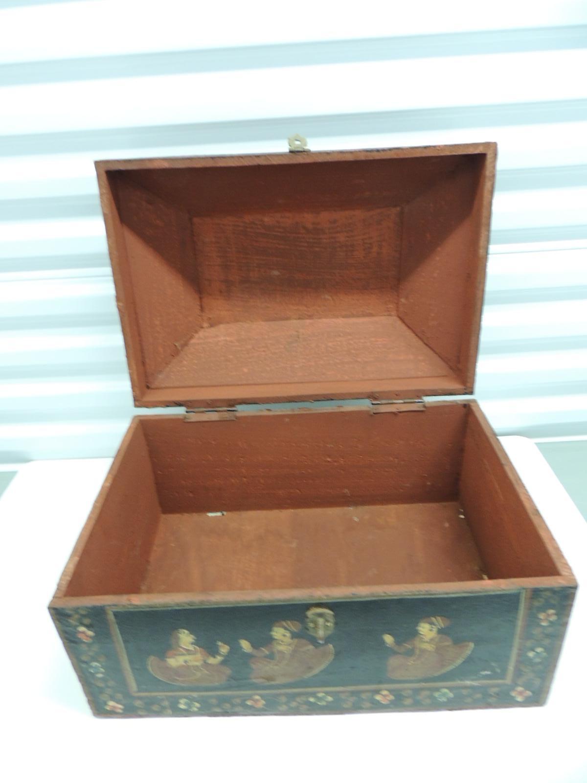 Large Scale Vintage Hand-Painted Indian Decorative Box In Good Condition In Oakland Park, FL