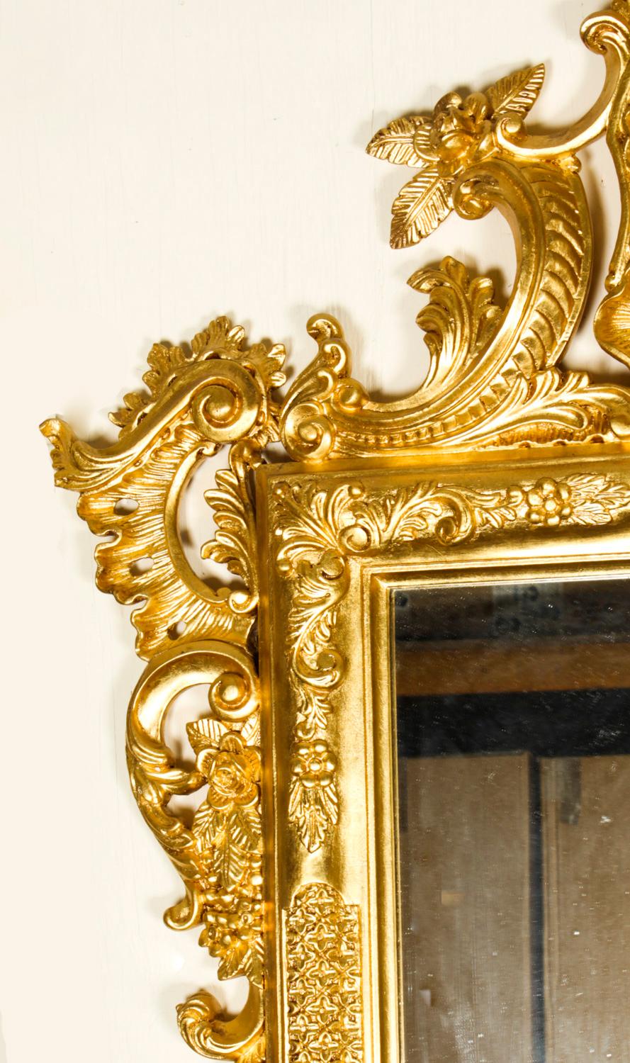 Vintage Monumental Italian Rococo Giltwood Decorative Mirror, 20th C In Good Condition For Sale In London, GB