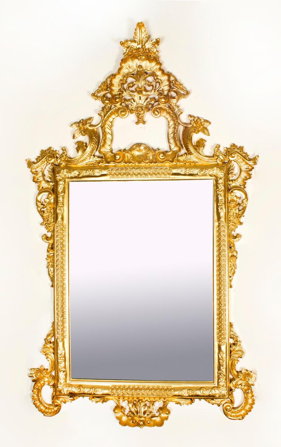 Vintage Monumental Italian Rococo Giltwood Decorative Mirror, 20th C For Sale 2