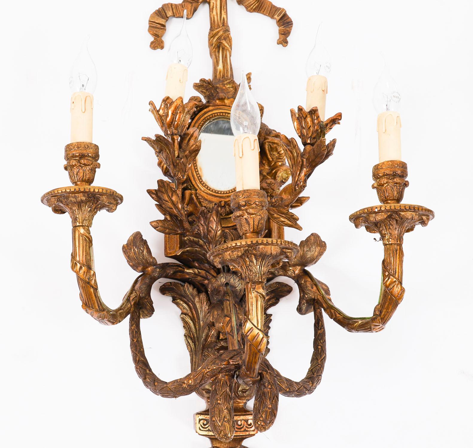 Vintage Par Monumental Ormolu Lámparas de Pared de Dos Brazos Apliques de mediados del siglo XX en venta 8