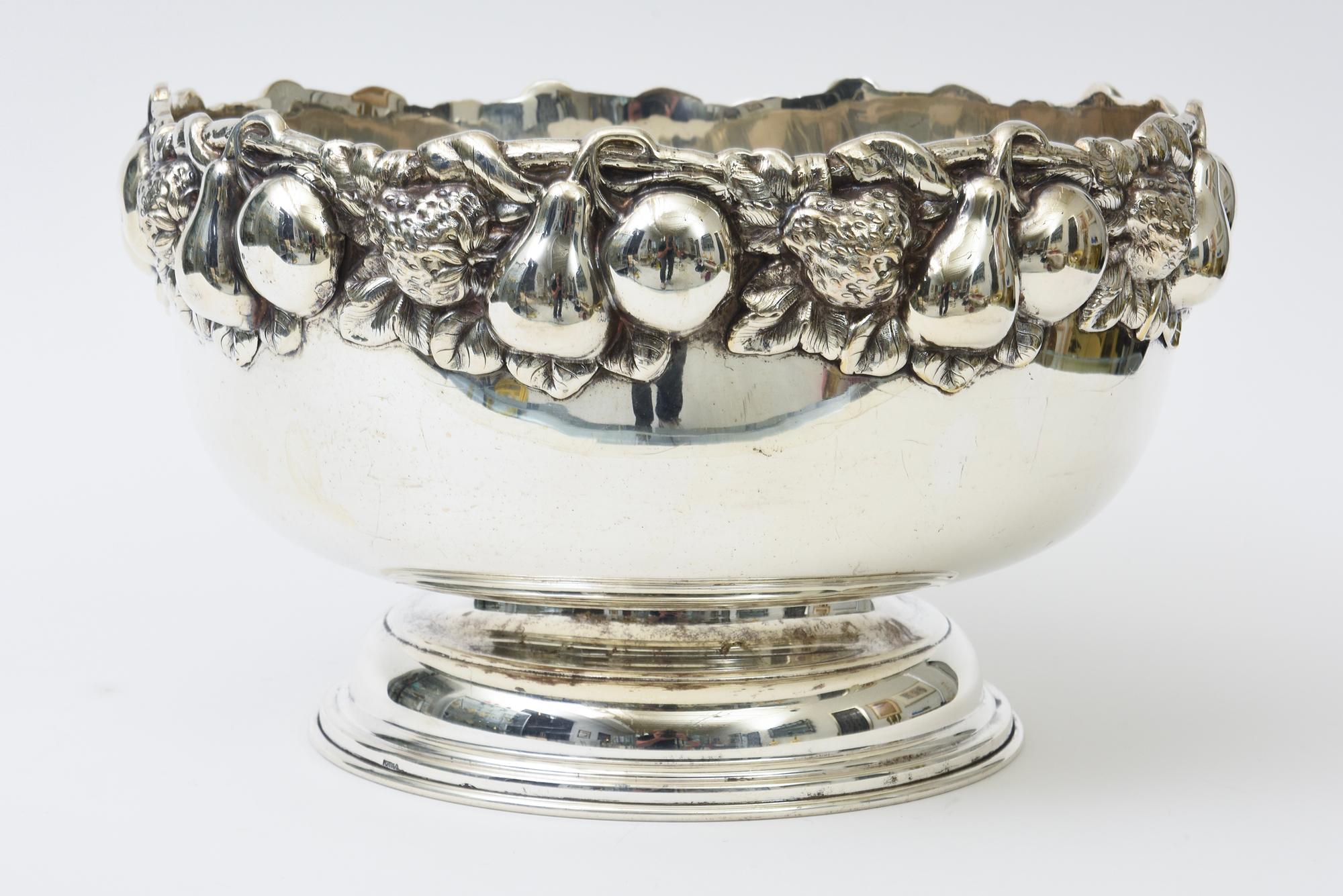 Vintage Monumental Silber-Platte servieren Schüssel, Punch Bowl Stilisierte Obst RIm MCM im Angebot 5