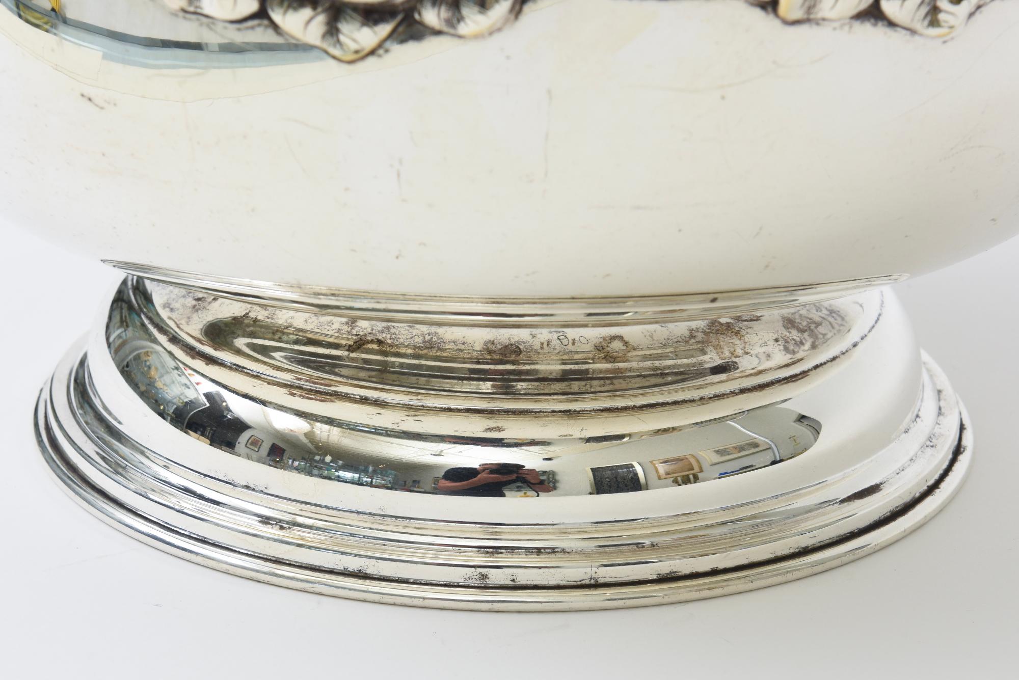 Vintage Monumental Silber-Platte servieren Schüssel, Punch Bowl Stilisierte Obst RIm MCM im Angebot 2