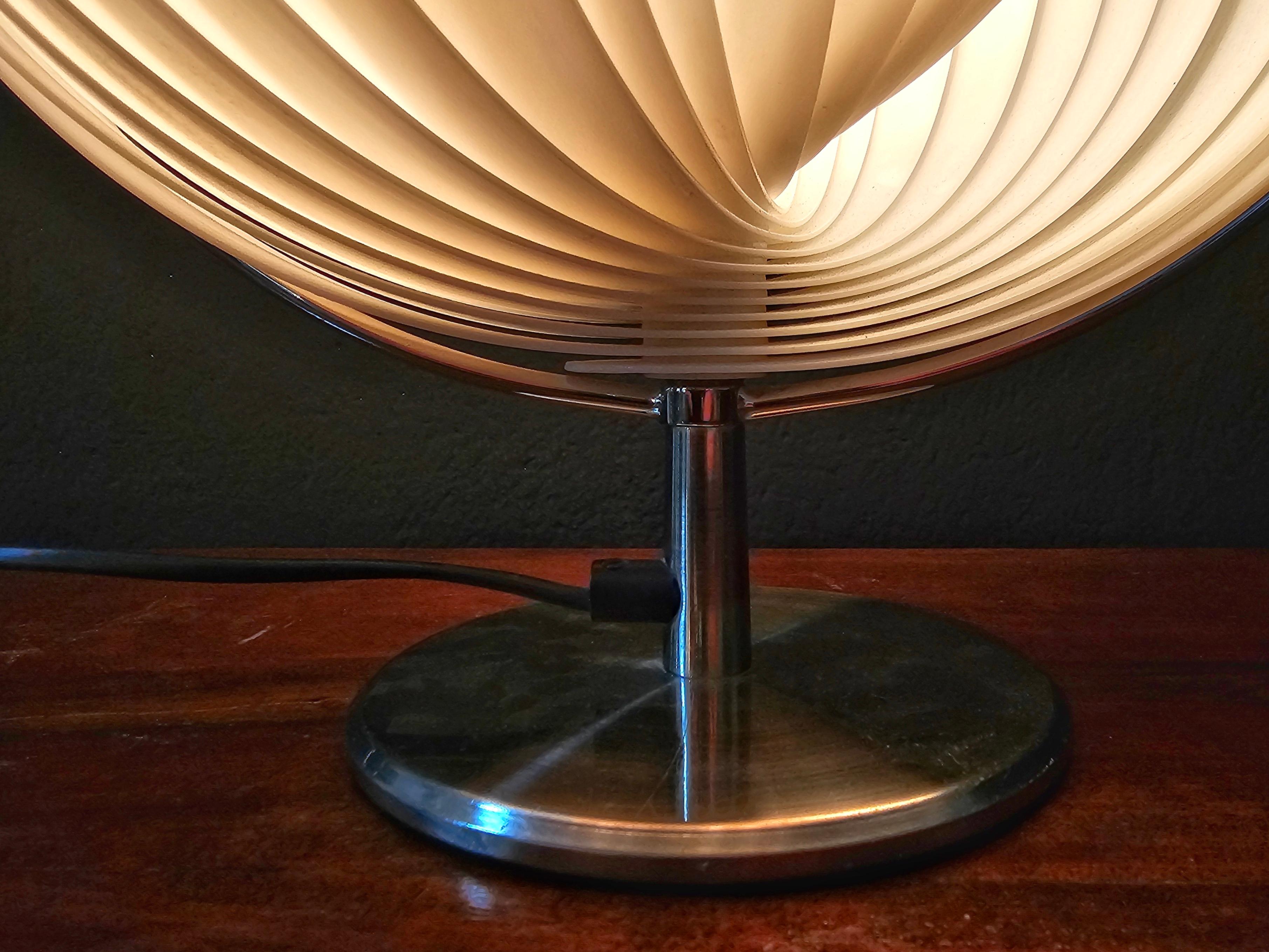 Lámpara lunar vintage de KARE Design realizada en estilo Verner Panton, España Años 80 en venta 1