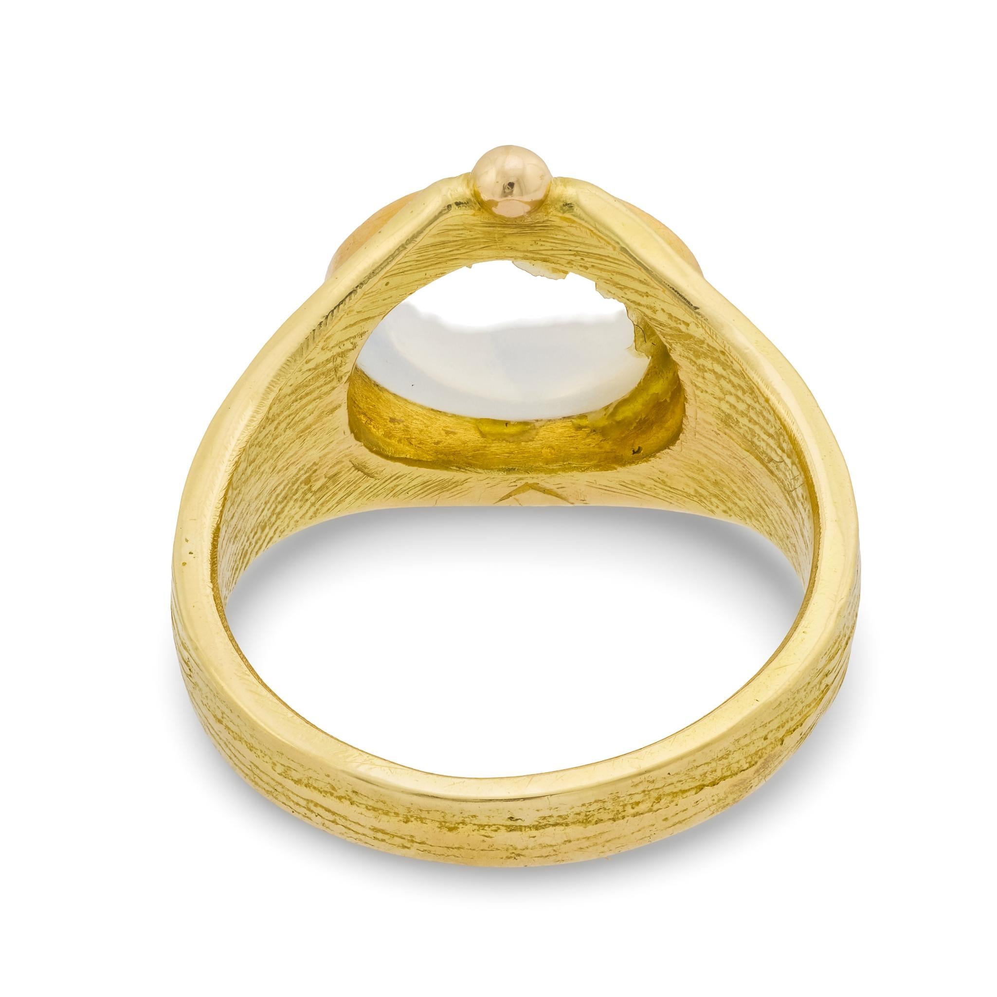 Vintage Mondstein 18k Gelbgold Lünette gesetzt Ring Damen im Angebot