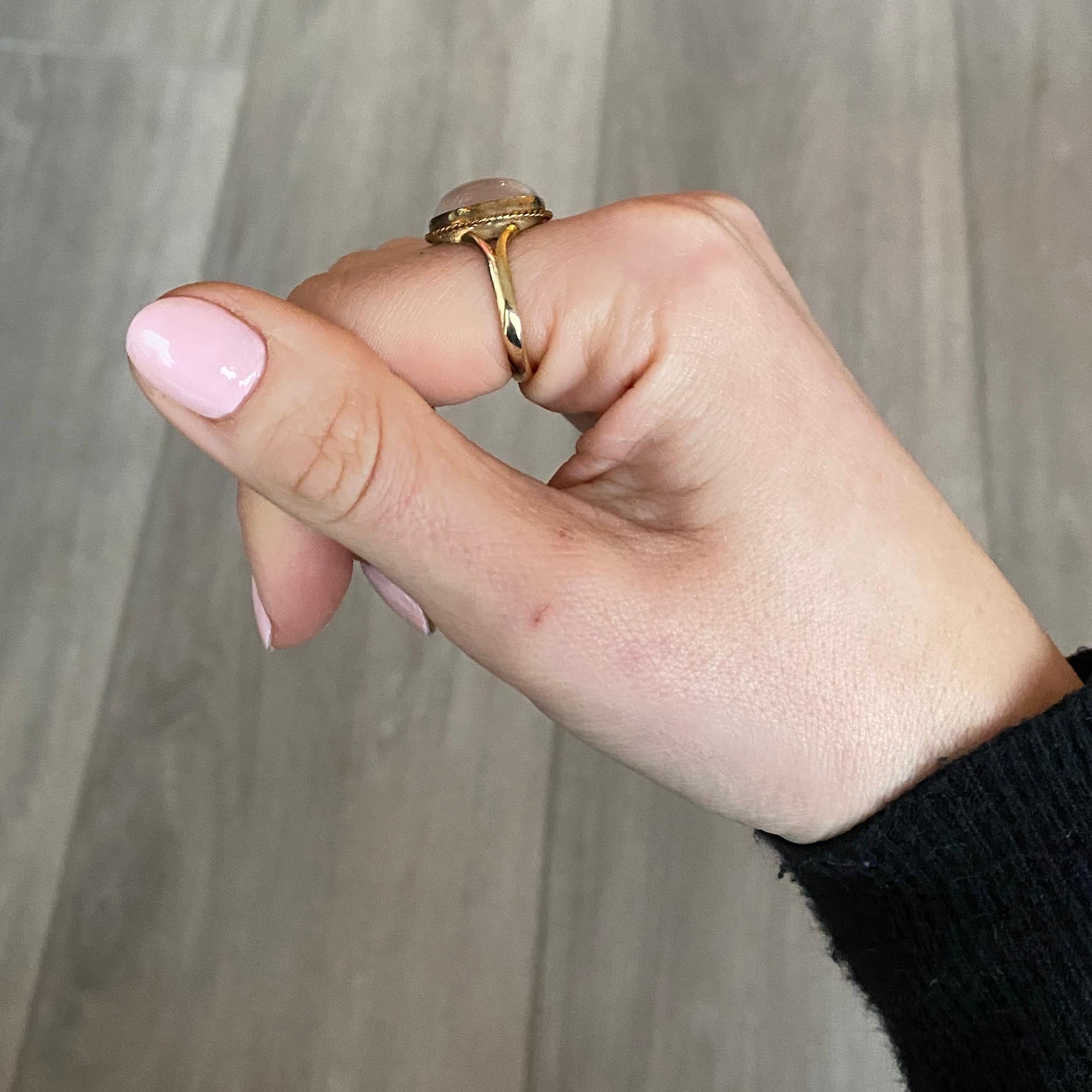 Vintage Mondstein und 9 Karat Gold Ring 1