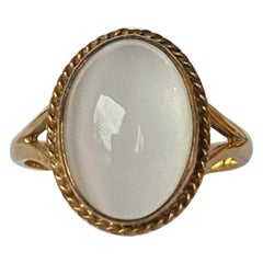 Bague vintage en pierre de lune et or 9 carats
