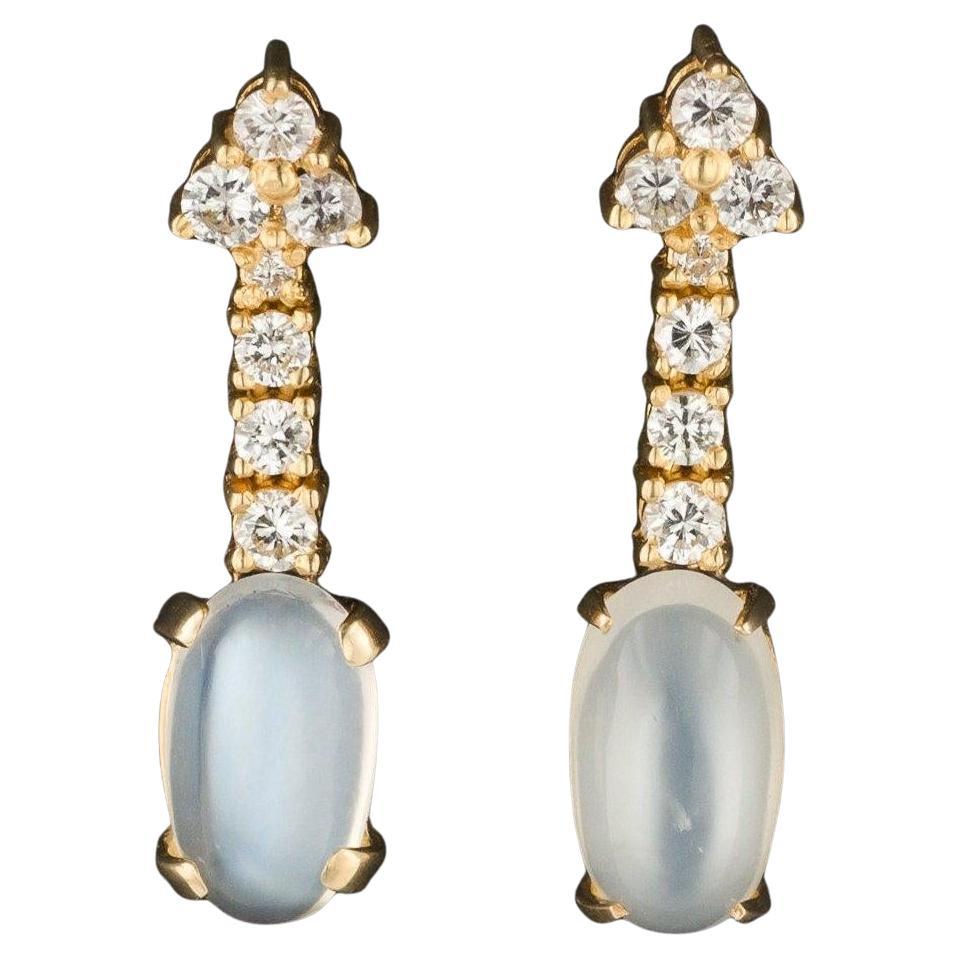 Vintage Moonstone and Diamond Earrings of 18k Gold For Sale