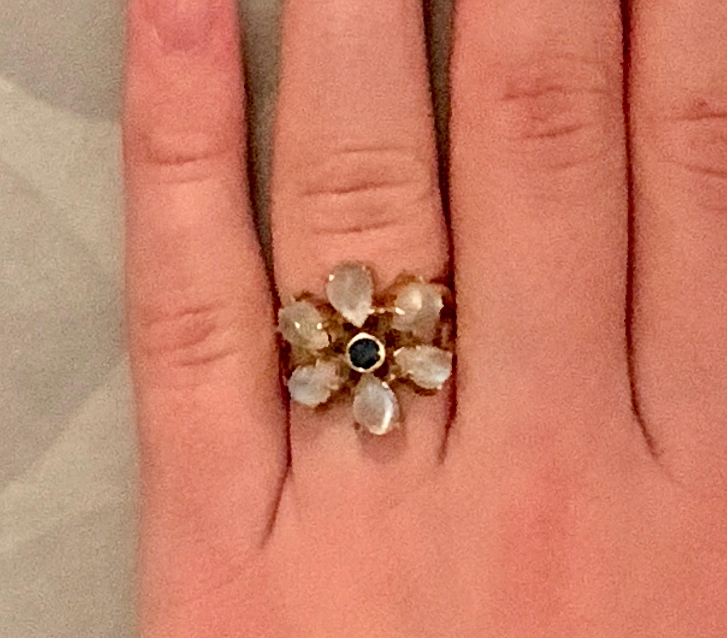 Vintage Moonstone and Sapphire 14 Karat Yellow Gold Ring For Sale 3