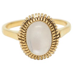 Vintage Moonstone Cocktail Ring 18 Karat Yellow Gold