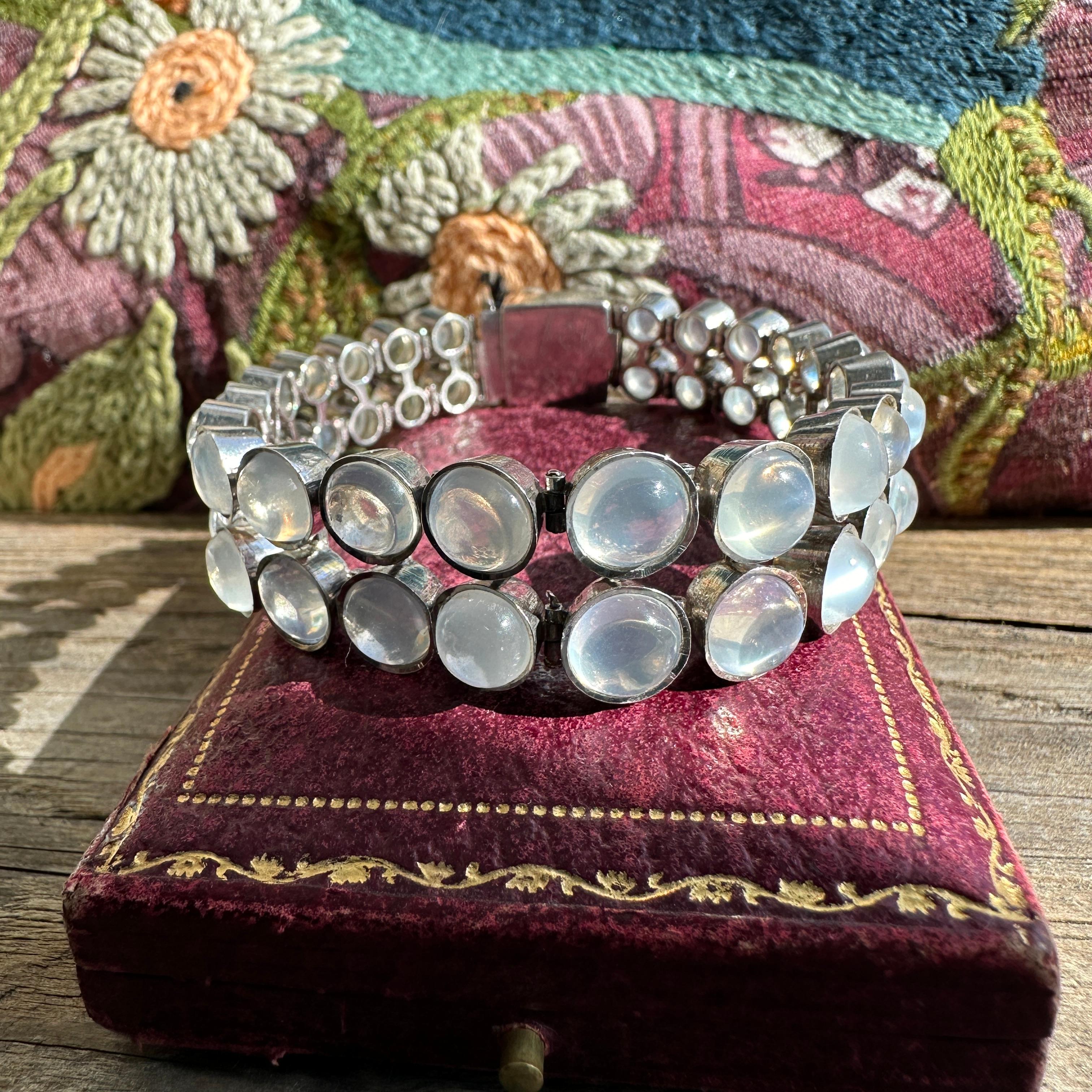 Vintage Moonstone Dot Sterling Silver Bracelet In Good Condition For Sale In Scotts Valley, CA