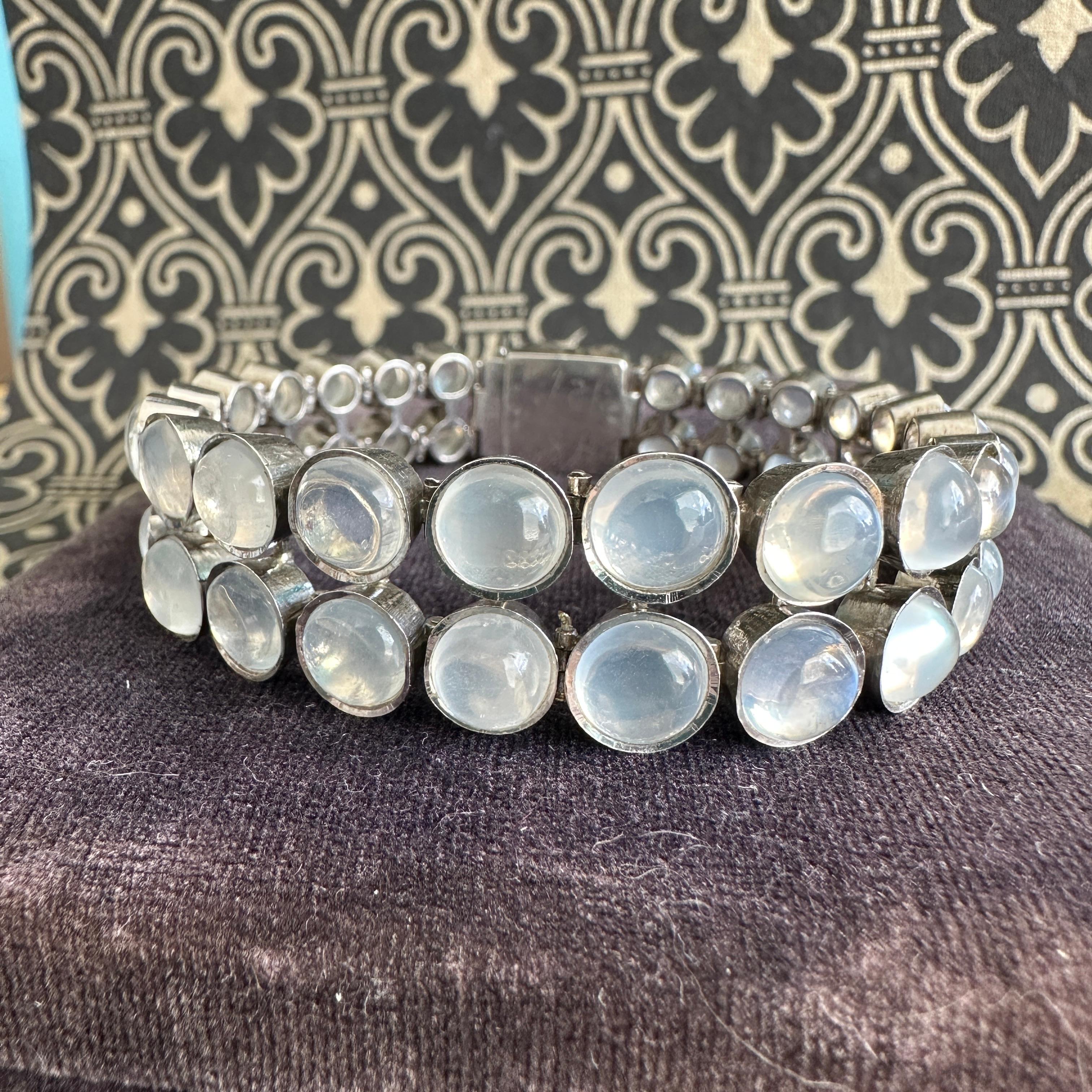 Vintage Moonstone Dot Sterling Silver Bracelet In Good Condition For Sale In Scotts Valley, CA
