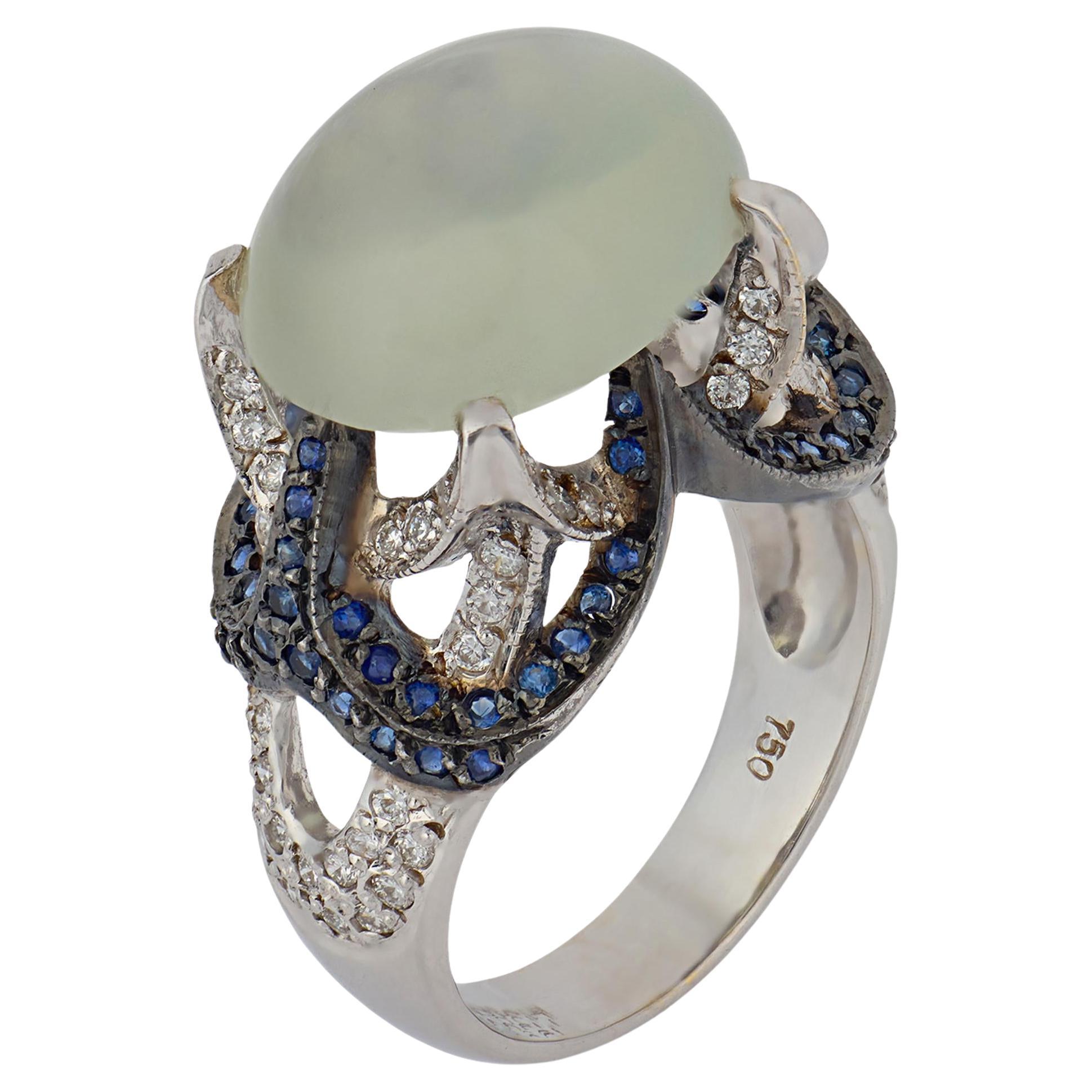 Vintage moonstone sapphire diamond 18k white gold cocktail ring For Sale