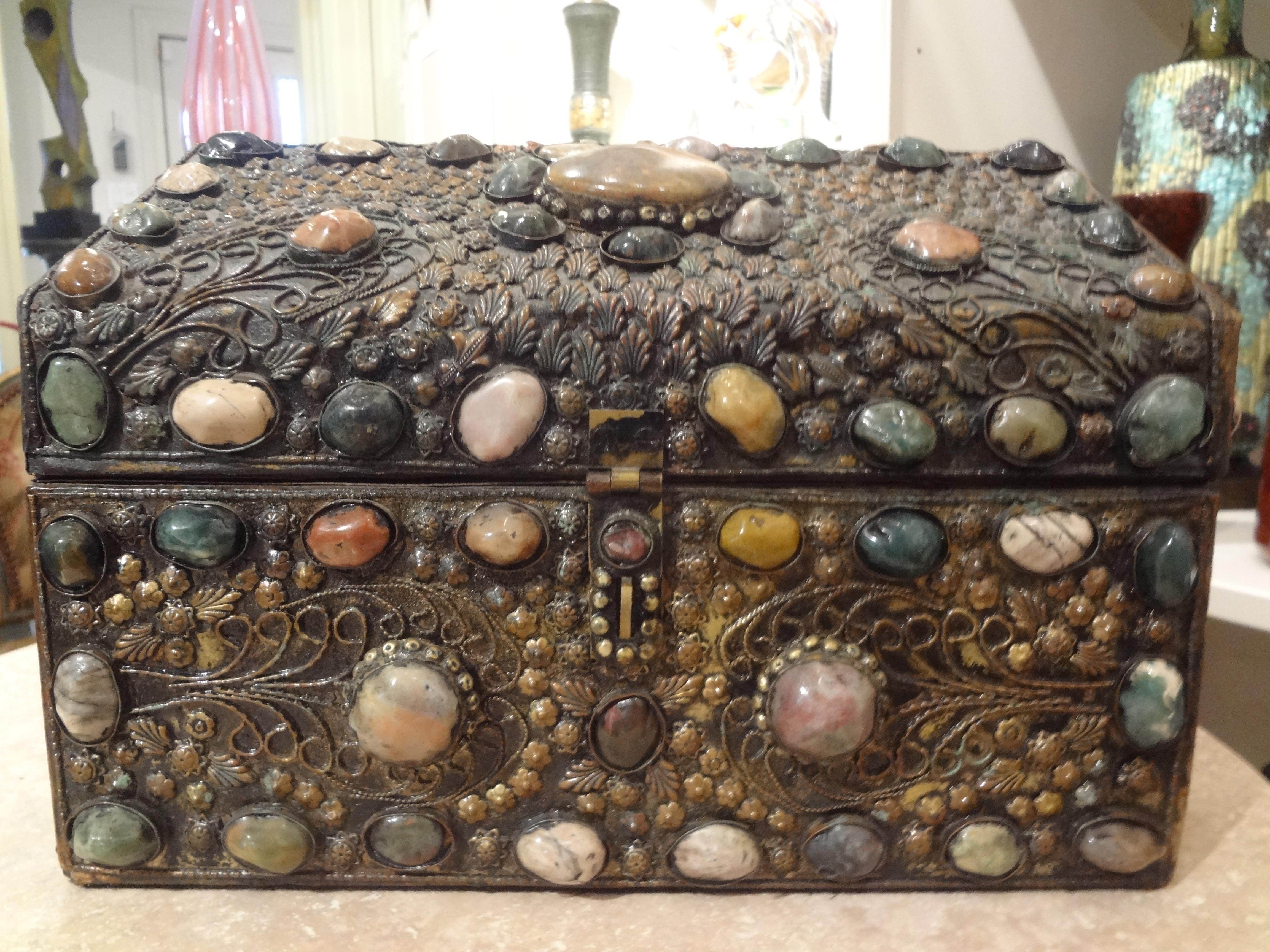 Vintage Moorish Agate Encrusted Box In Good Condition For Sale In Houston, TX