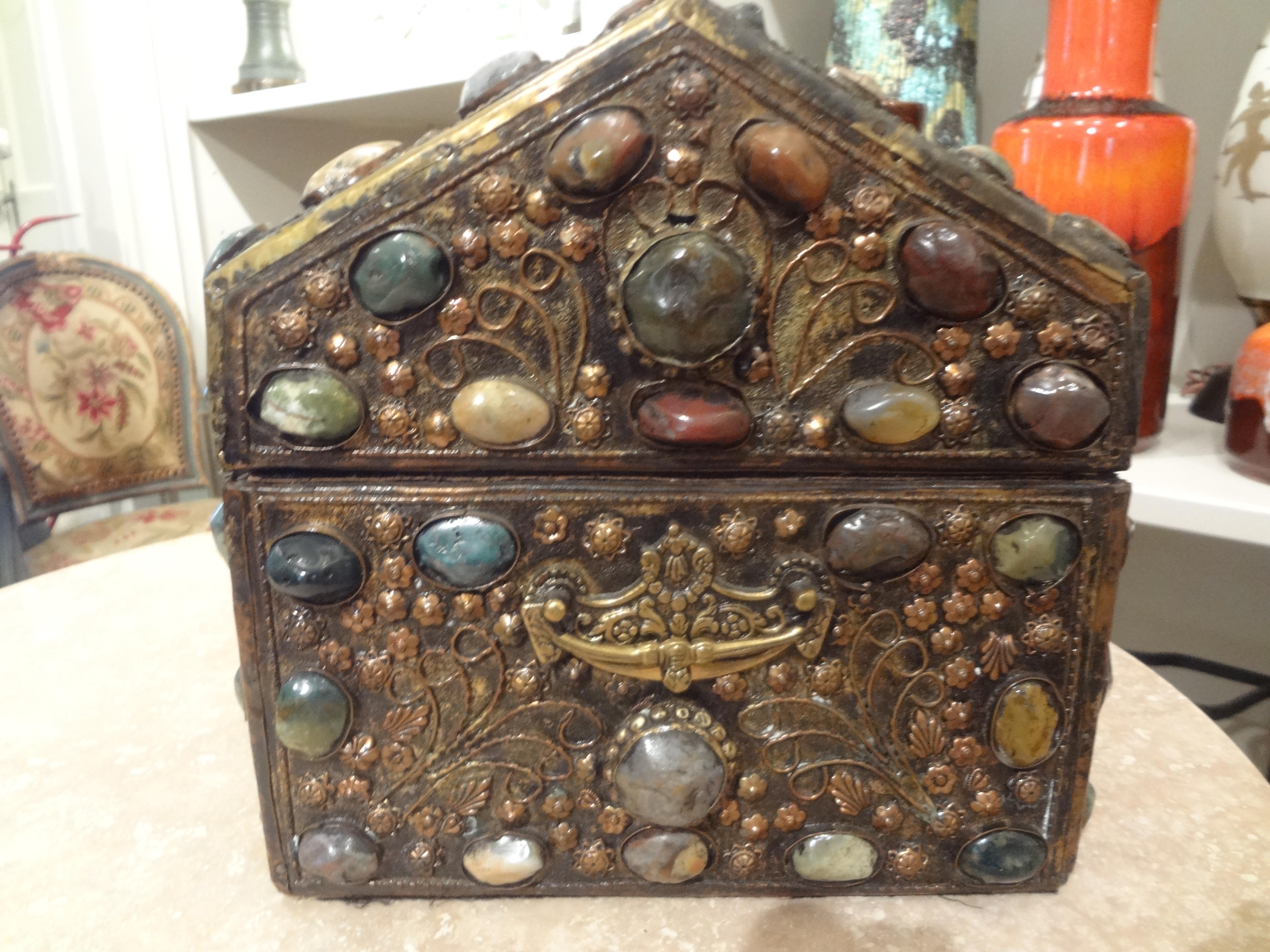 Vintage Moorish Agate Encrusted Box For Sale 3