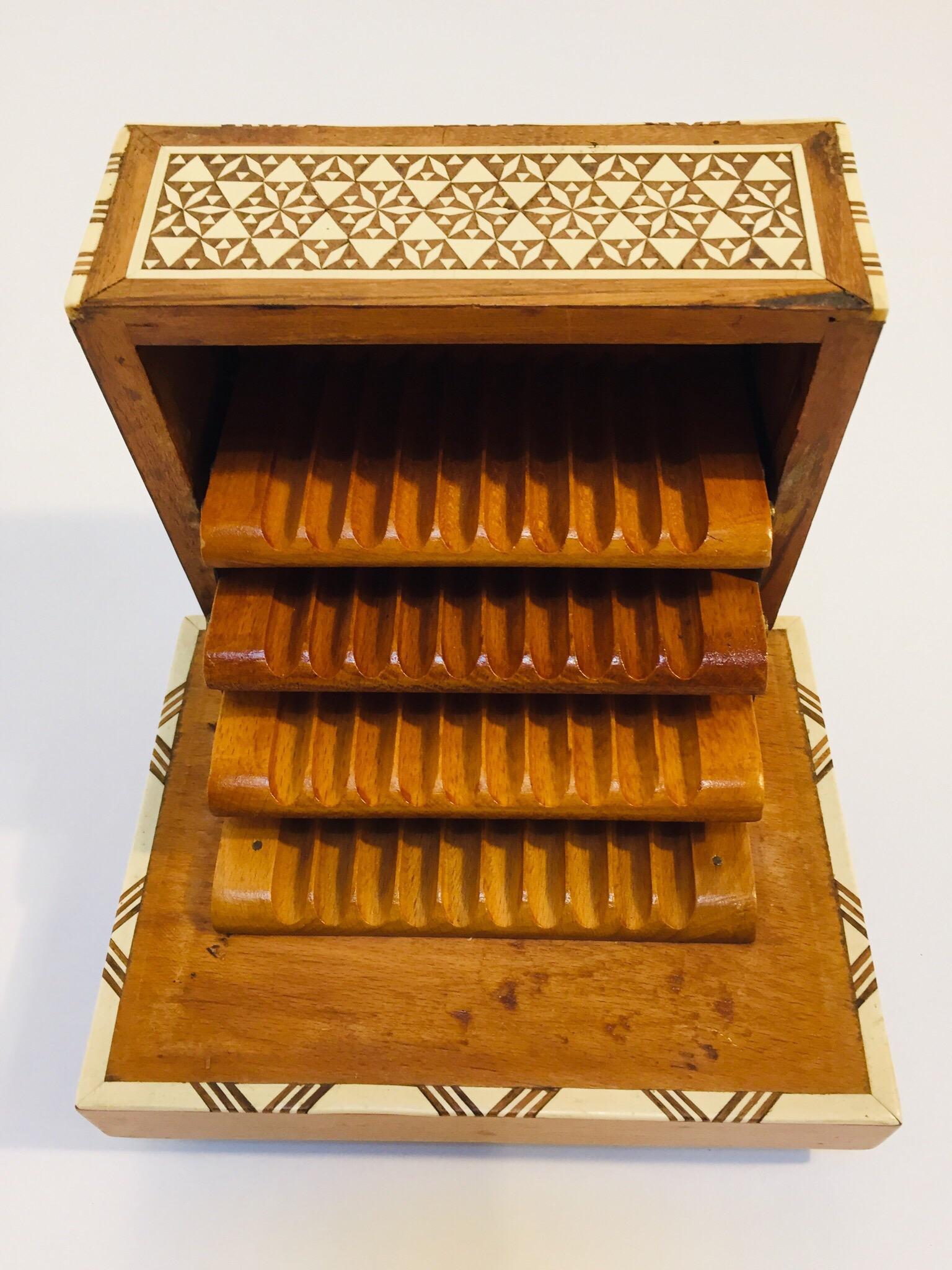 20th Century Vintage Moorish Spanish Granada Mother of Pearl Inlay Cigarettes Music Box