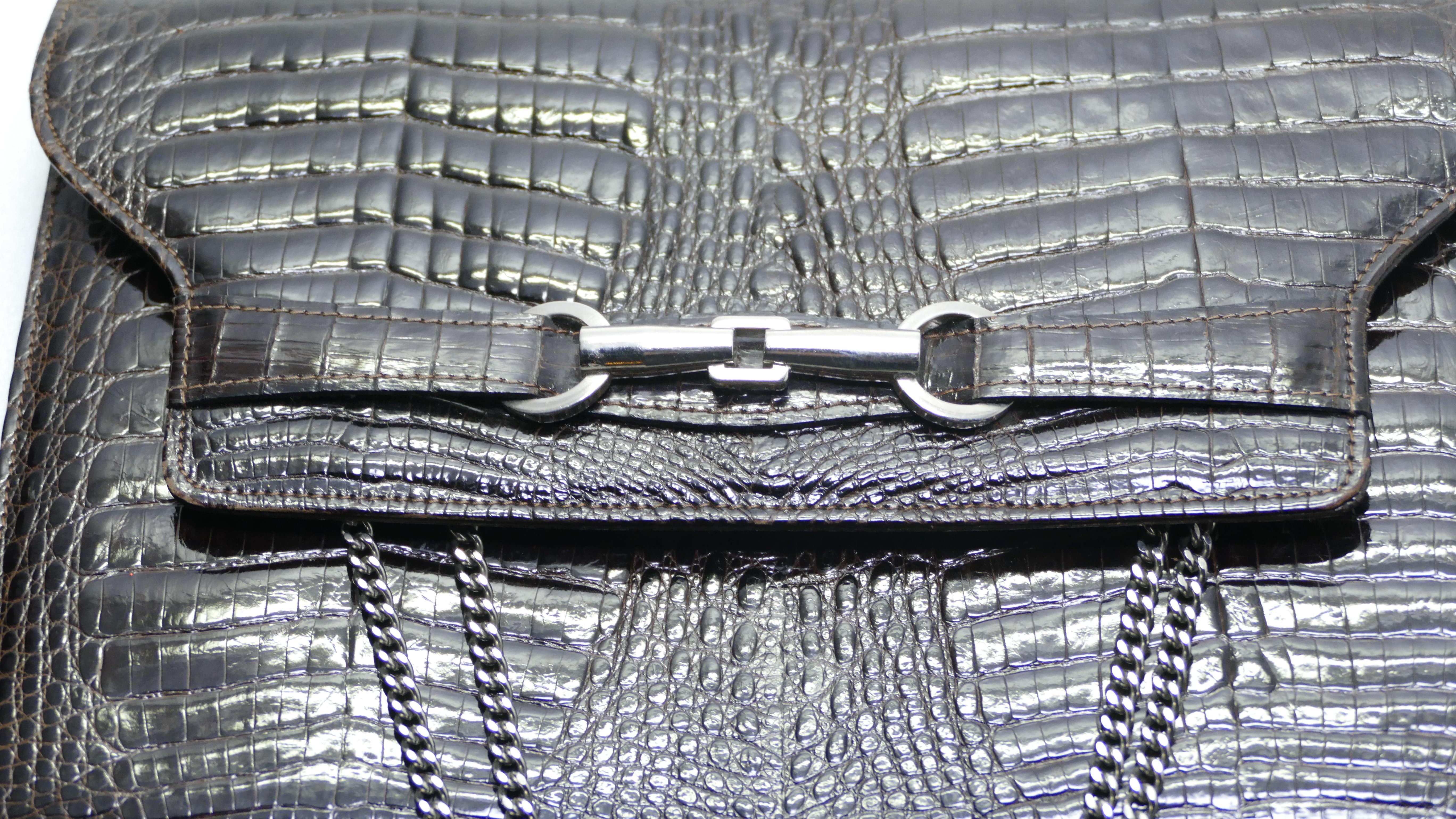 Vintage Morabito Paris Shiny Brown Crocodile Silver Hardware Clutch Handbag 1970 Unisexe en vente