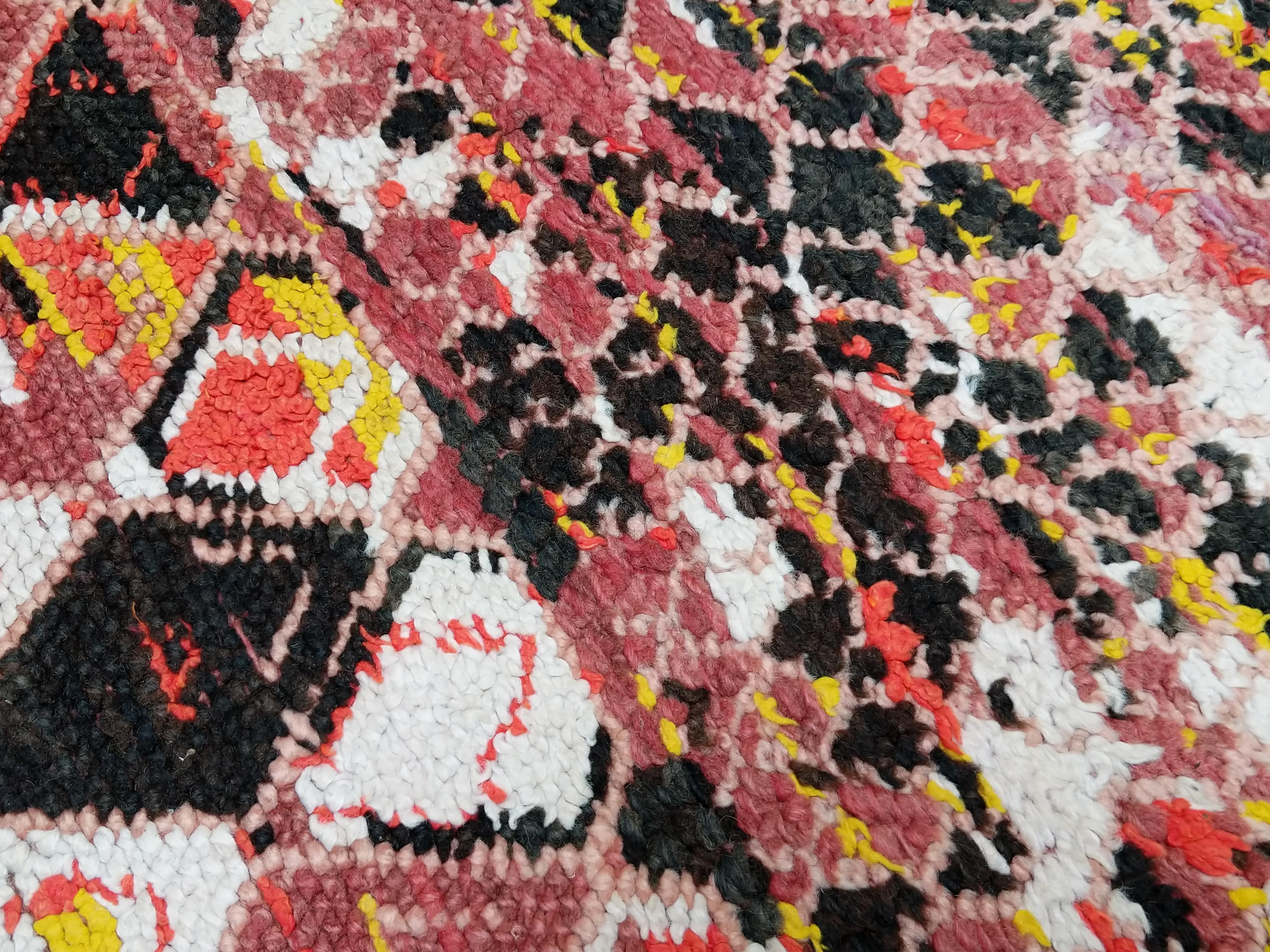Vintage Moroccan Berber Abstract Geometric Wool Rug, 1940's For Sale 11
