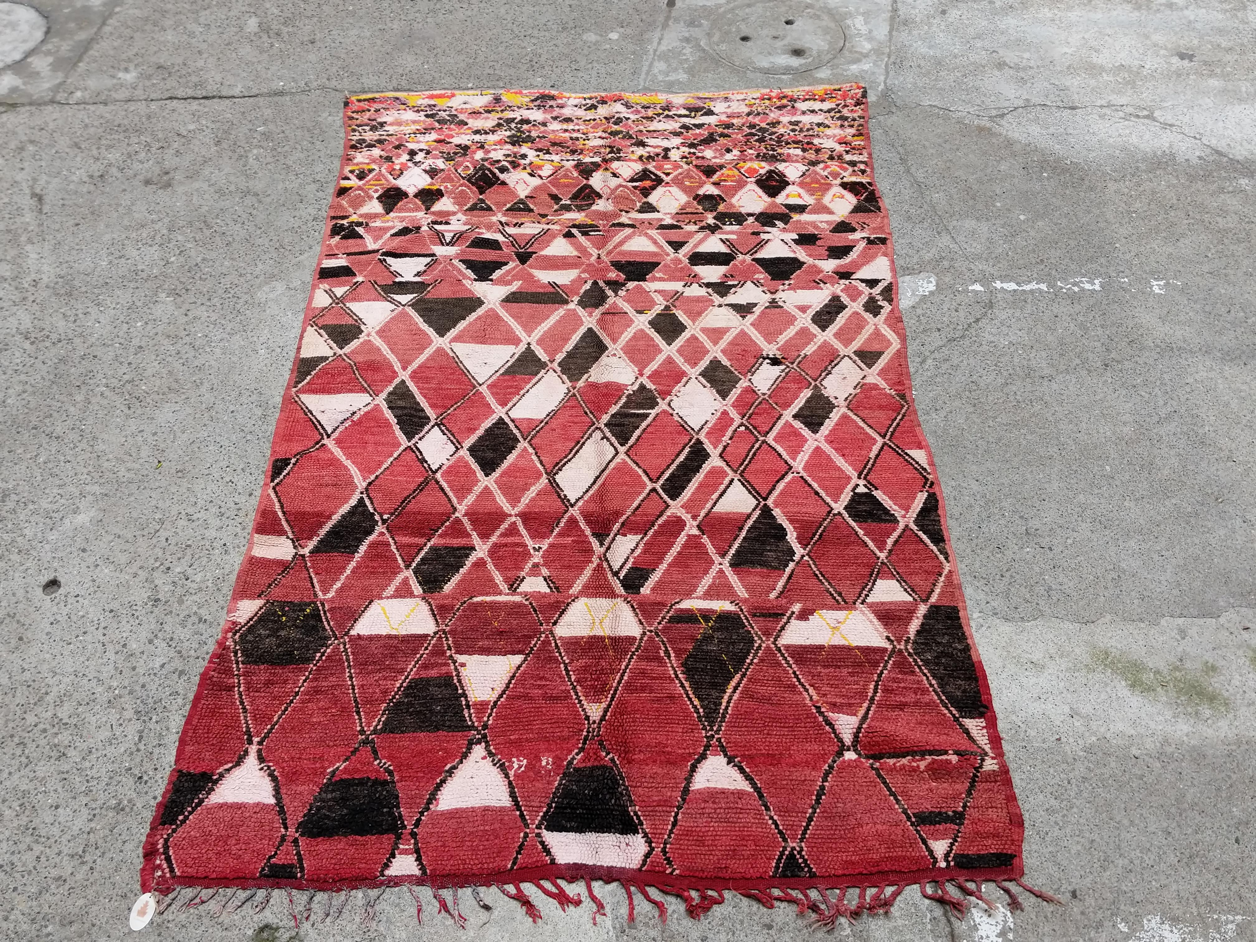 Vintage Moroccan Berber Abstract Geometric Wool Rug, 1940's For Sale 14