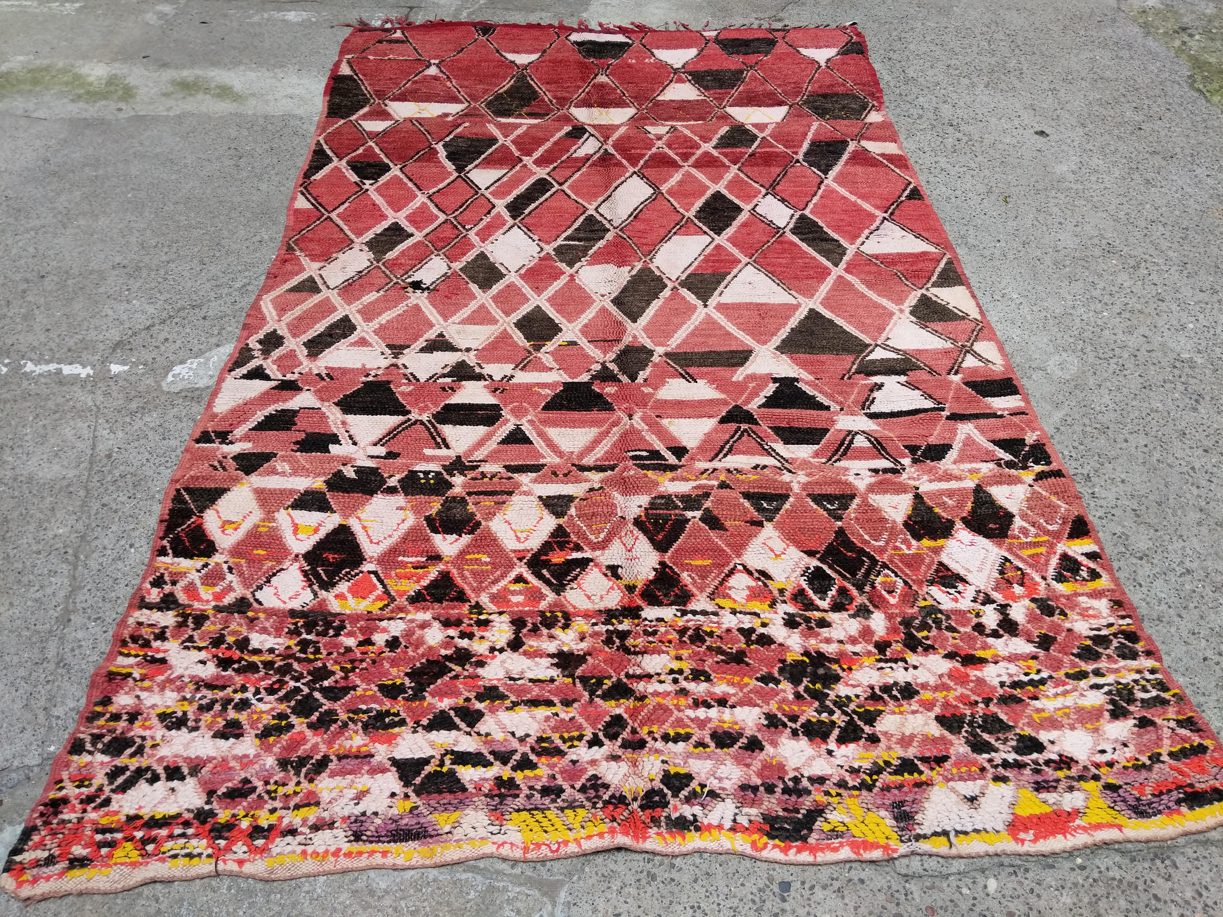 Vintage Moroccan Berber Abstract Geometric Wool Rug, 1940's For Sale 2