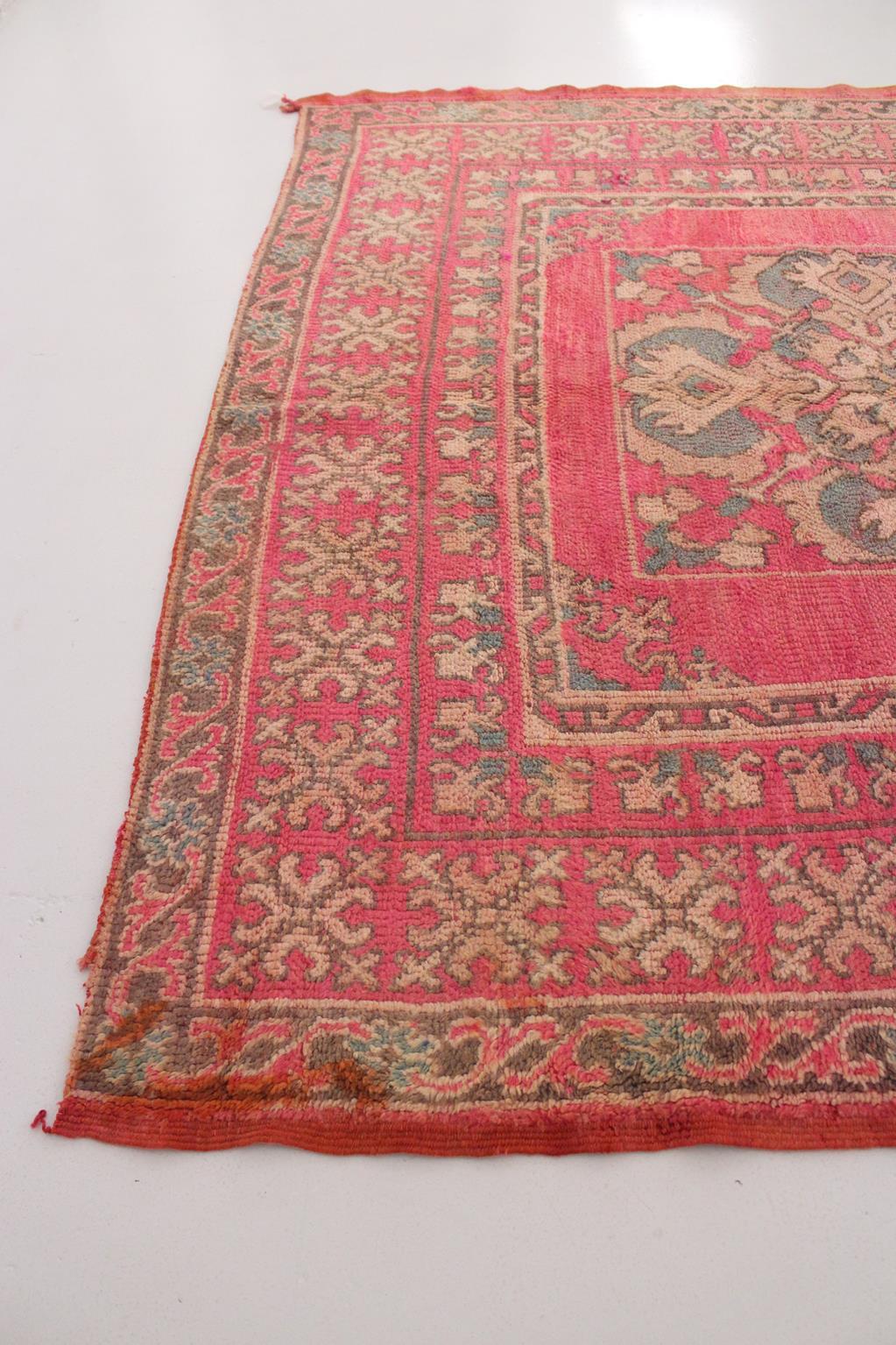 Vintage Moroccan Aït Yacoub rug - Pink - 6x12.6feet / 184x385cm For Sale 2