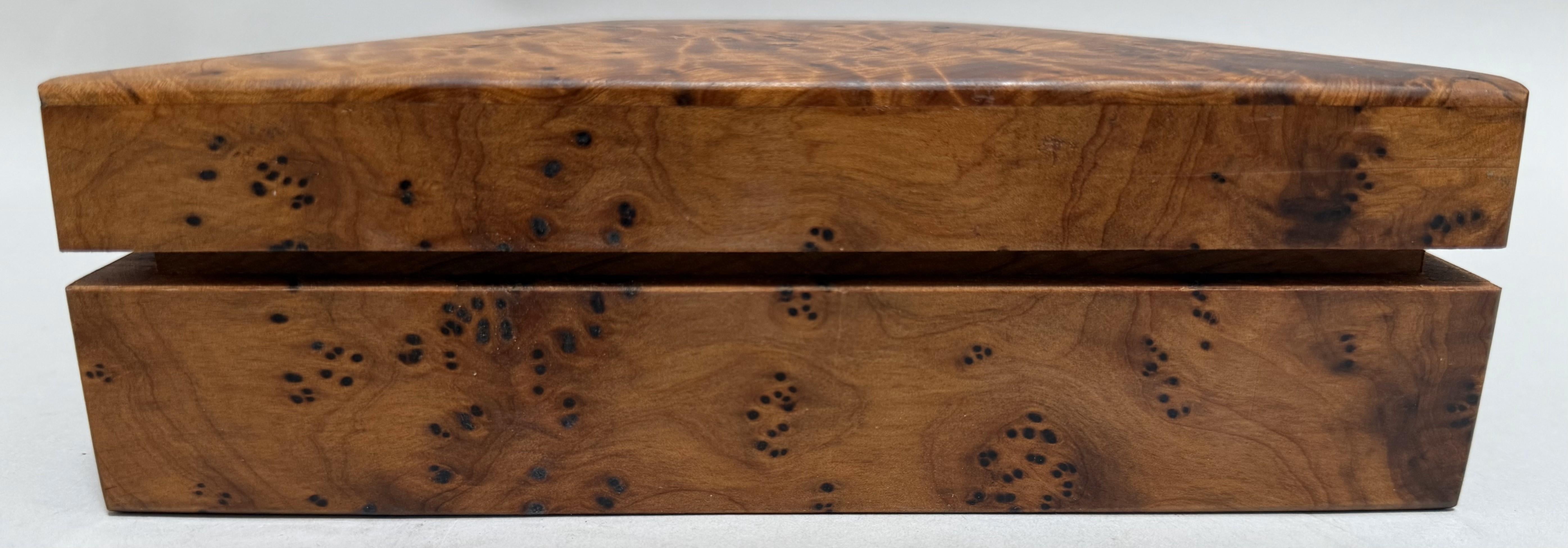 Organico moderno Scatola marocchina d'epoca in legno di radica di amboyna in vendita