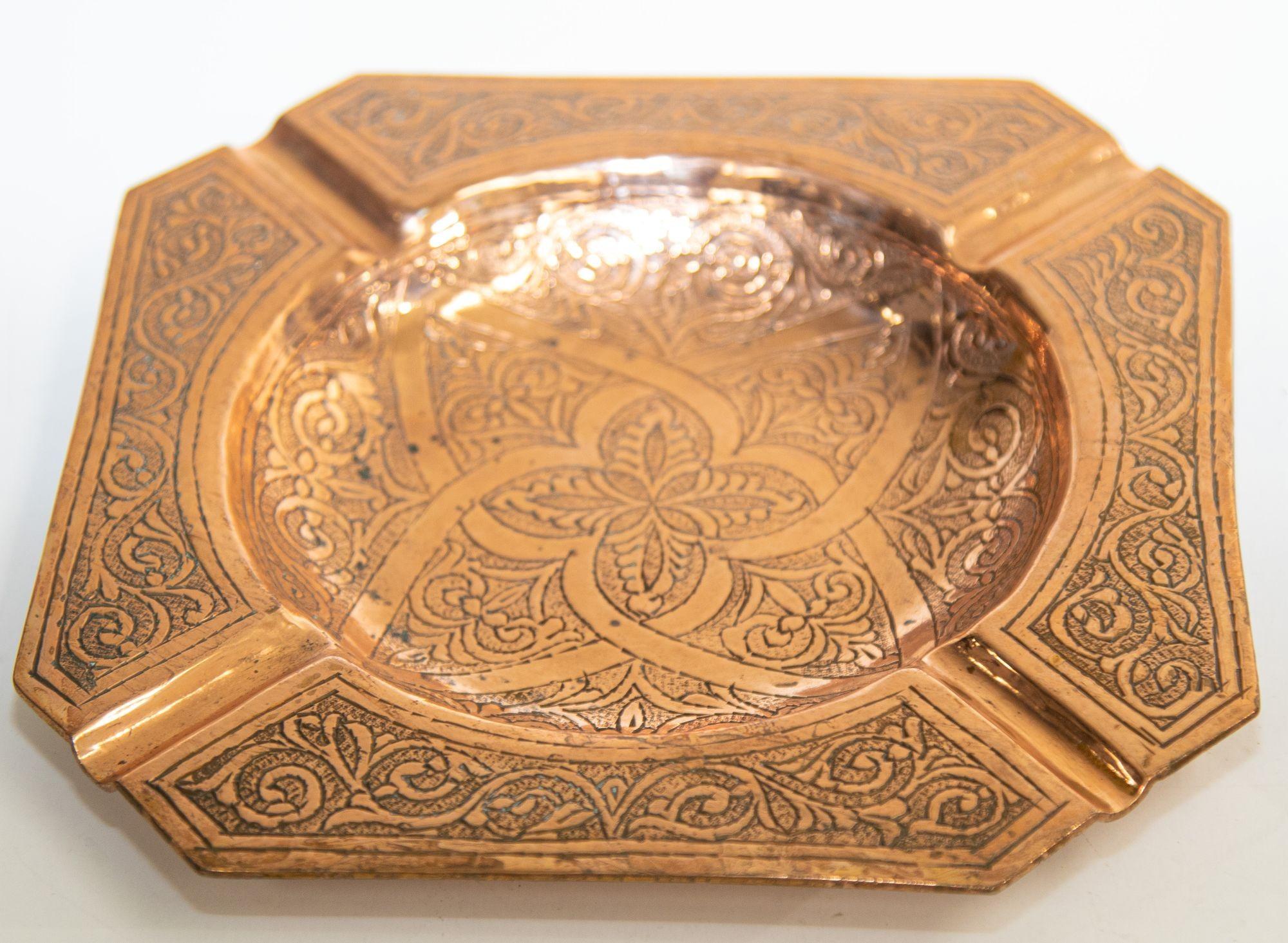 Vintage Moroccan Ashtray Hammered Copper Moorish Design Octagonal Dish 1950's 4