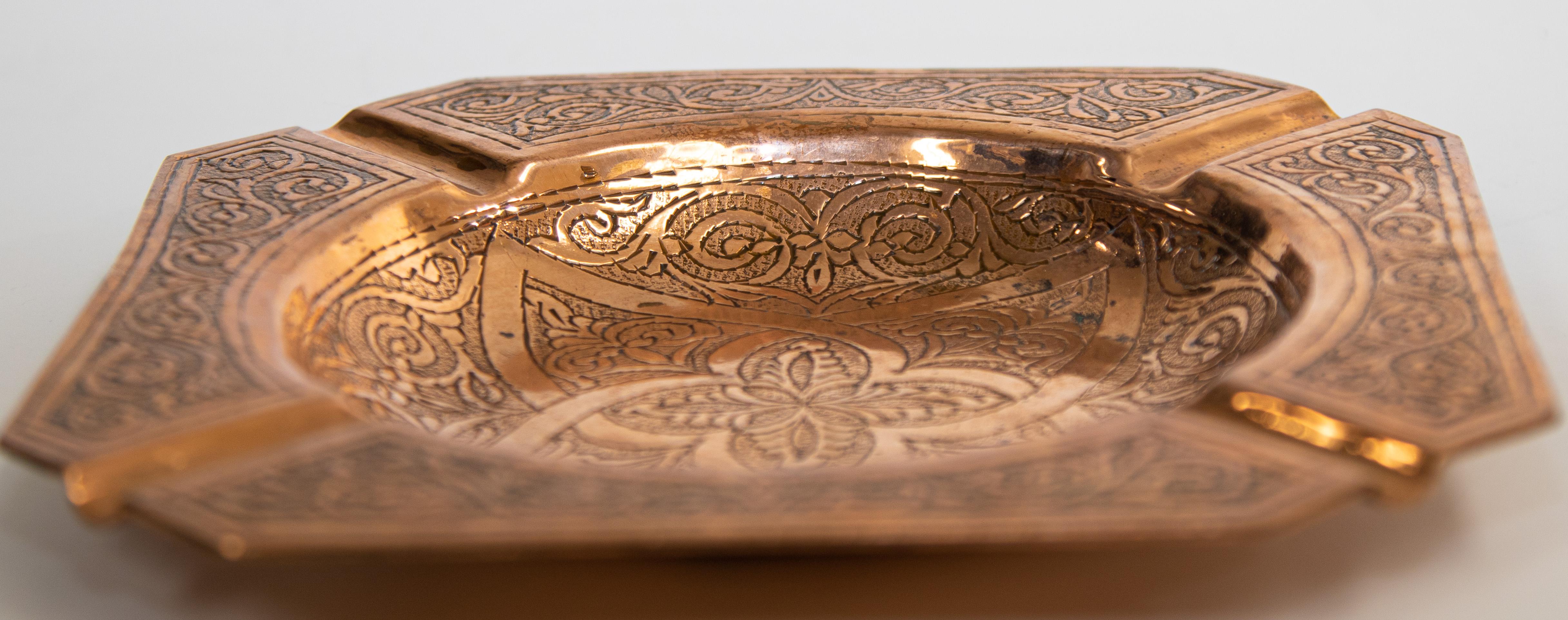 Vintage Moroccan Ashtray Hammered Copper Moorish Design Octagonal Dish 1950's 2