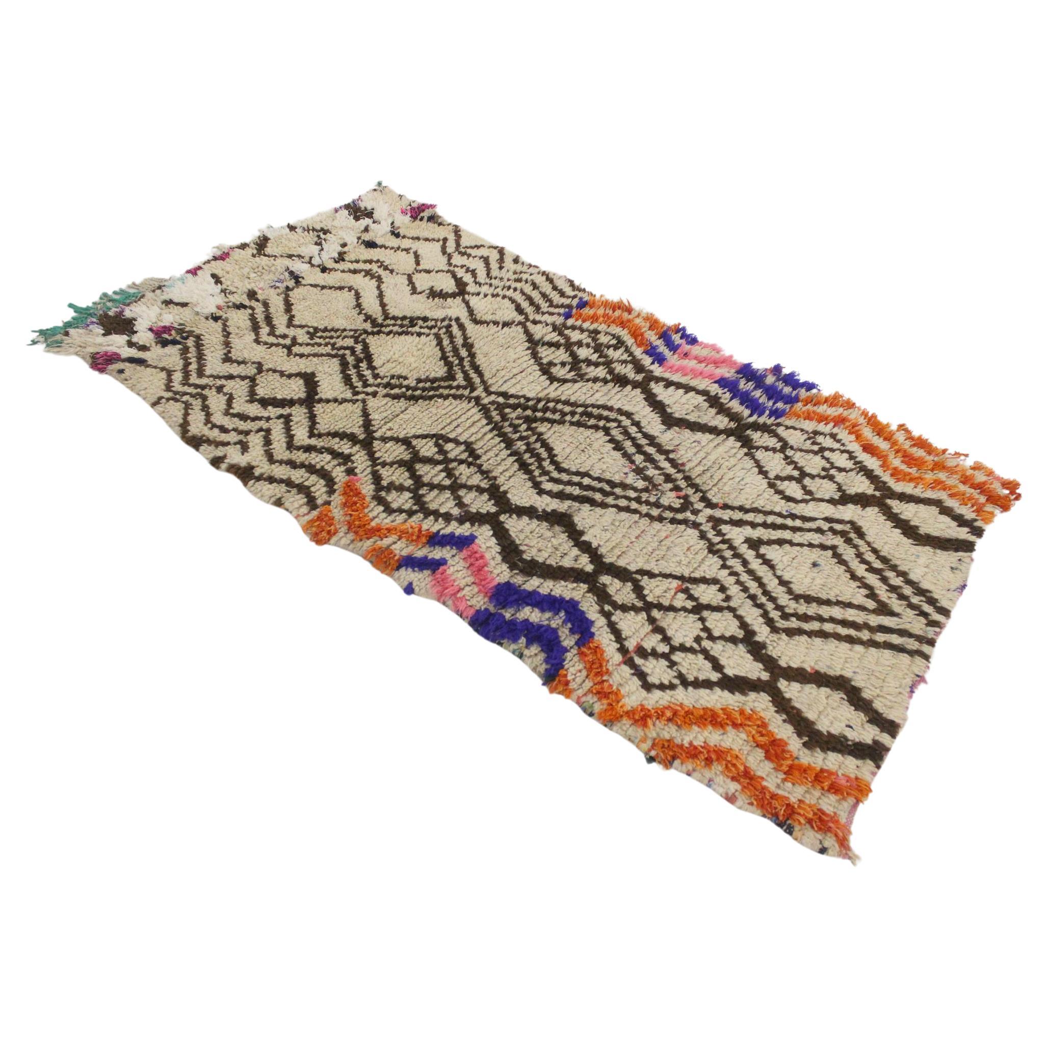 Vintage Moroccan Azilal rug - Beige, purple, orange - 2.9x5.7feet / 90x174cm For Sale