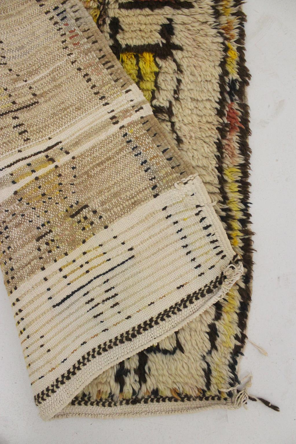 Vintage marokkanischen Azilal Teppich - Beige, gelb, Terrakotta - 2.7x6.8feet / 84x207cm im Angebot 5