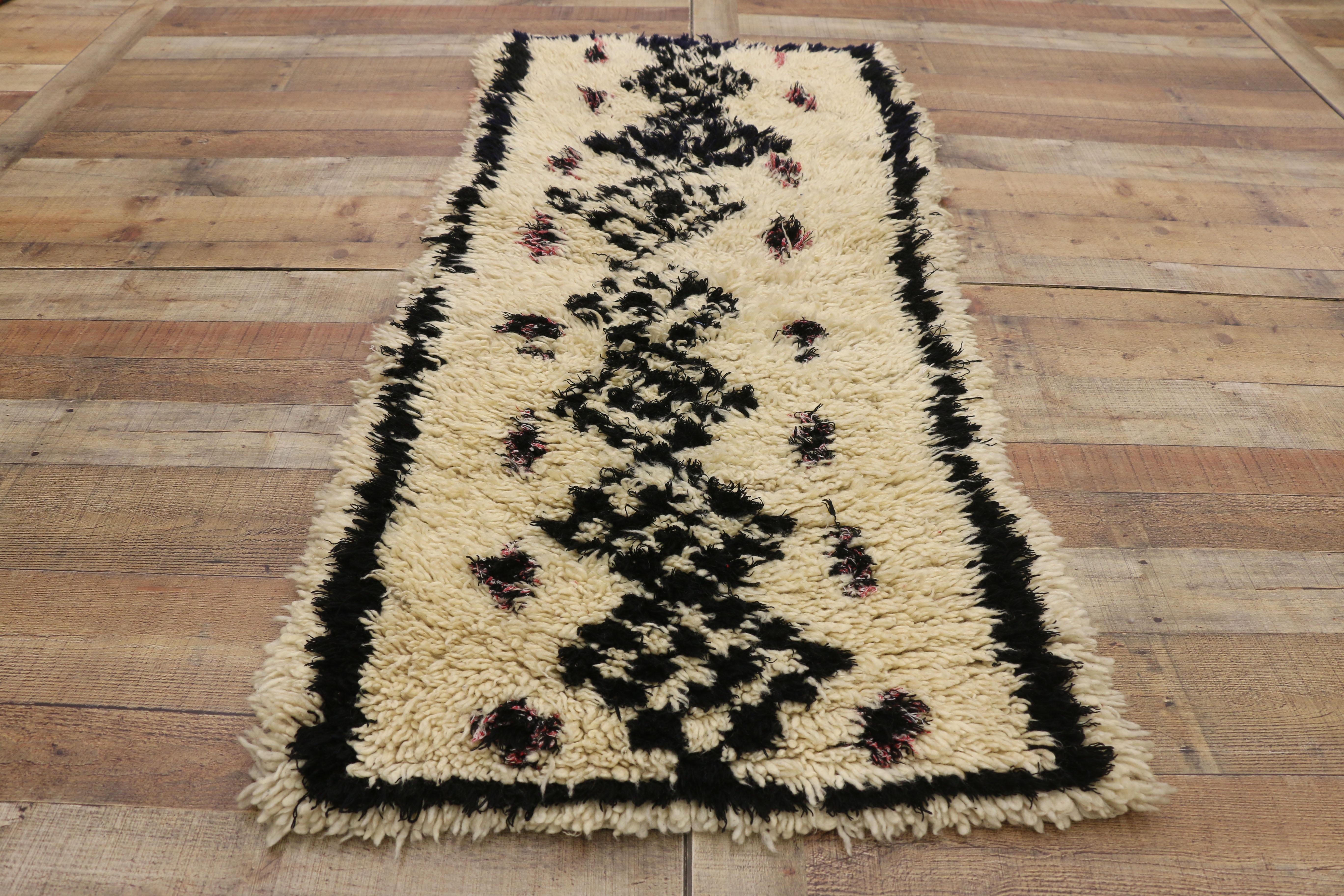 Tapis Azilal marocain vintage, tapis boucherouite berbère Bon état - En vente à Dallas, TX