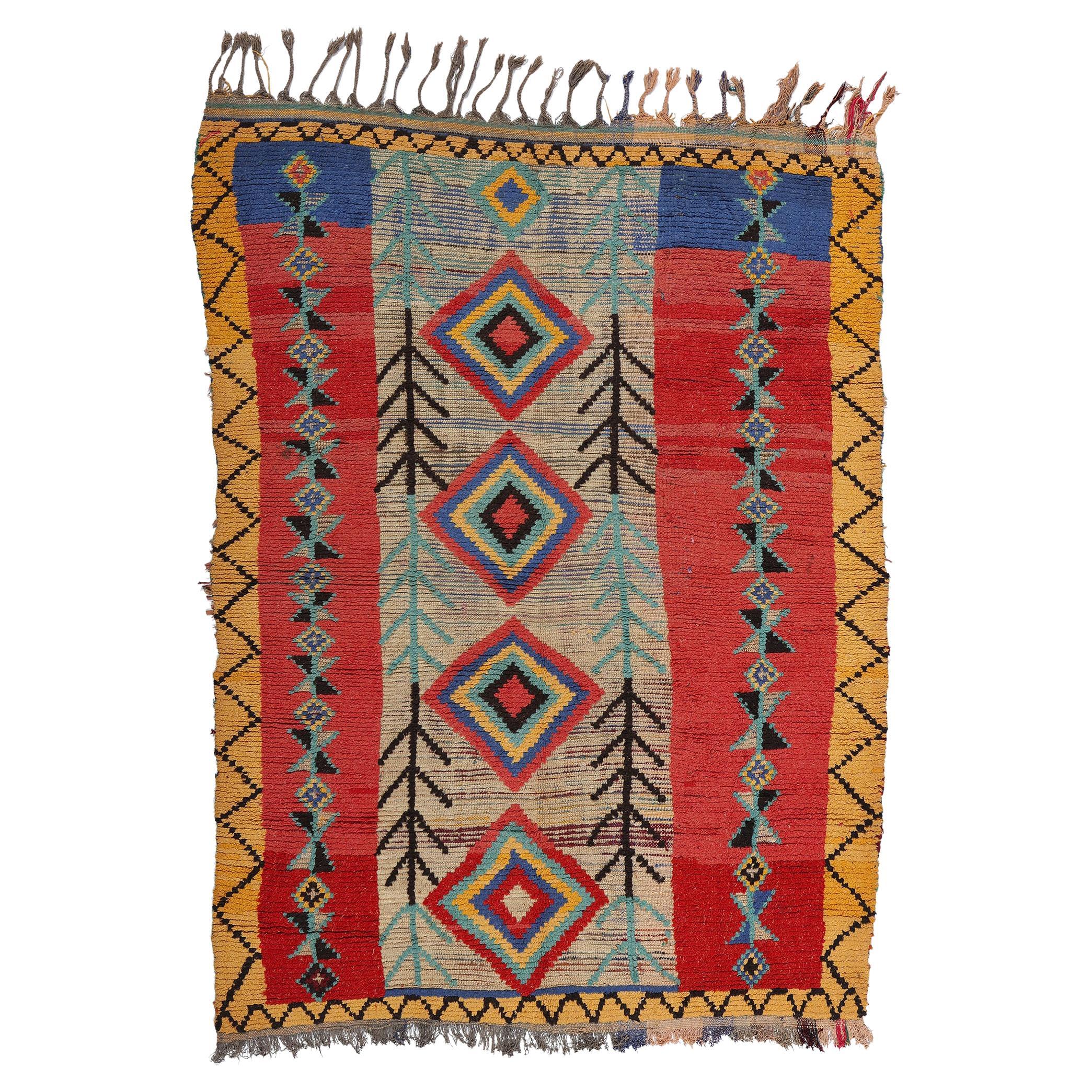 Tapis Azilal marocain vintage, Global Boho Chic rencontre l'enchantement tribal