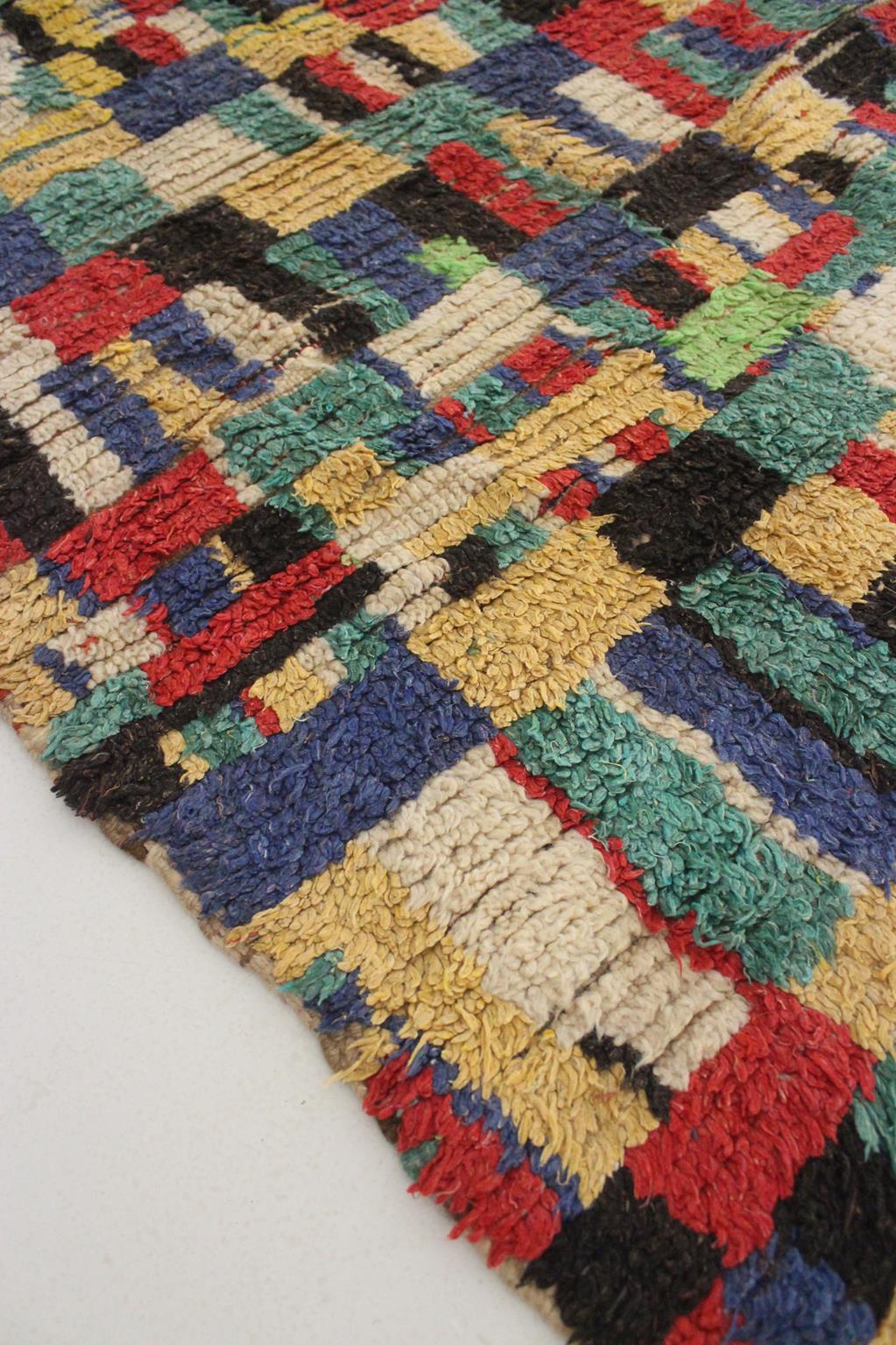 Vintage Moroccan Azilal rug - Green/blue/red/yellow - 3.3x6.8feet / 102x208cm For Sale 1