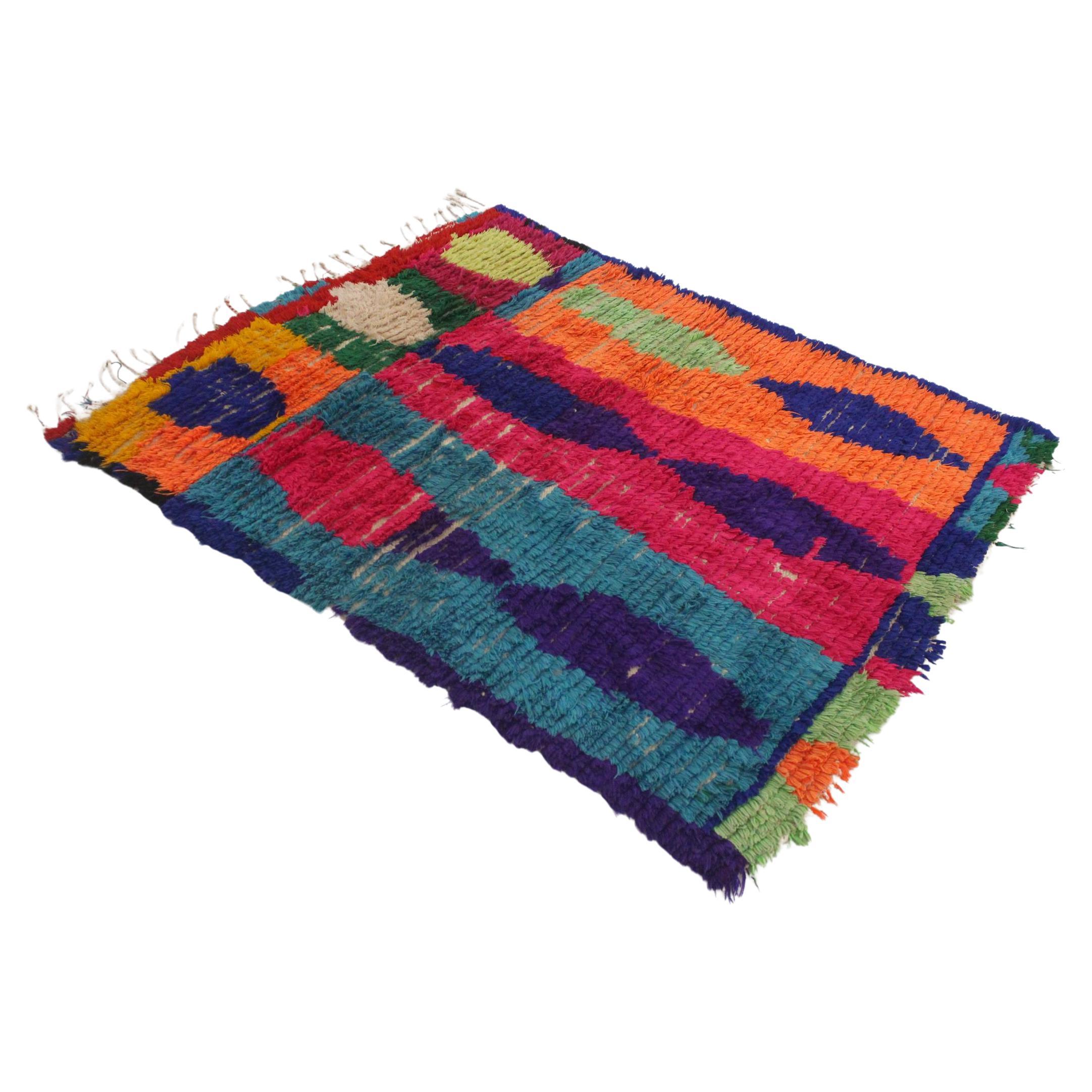 Vintage Moroccan Azilal rug - Neon colors - 4.1x5feet / 125x152cm