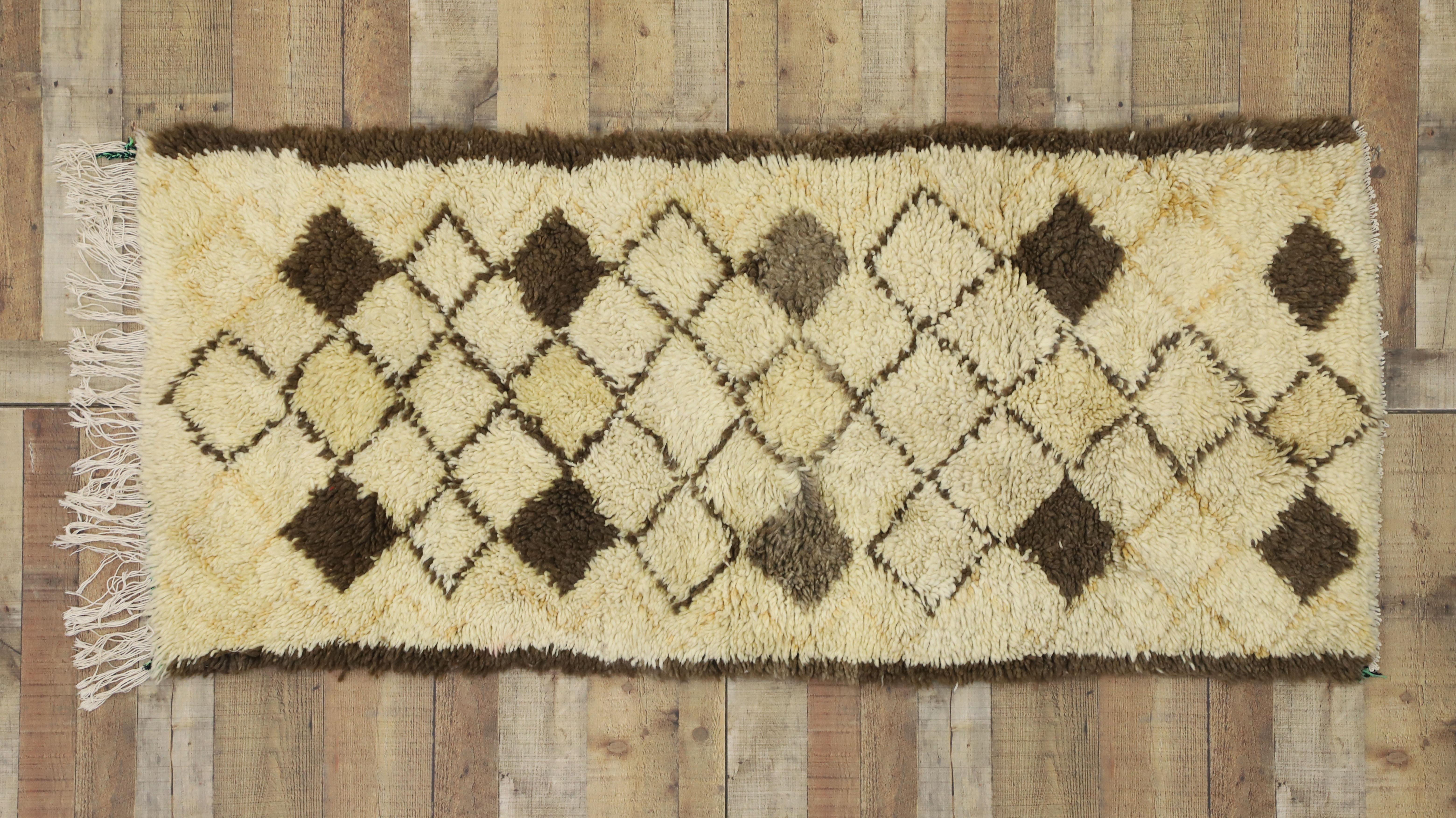 Vintage Moroccan Azilal Rug, Neutral Berber Moroccan Rug with Neutral Colors 1
