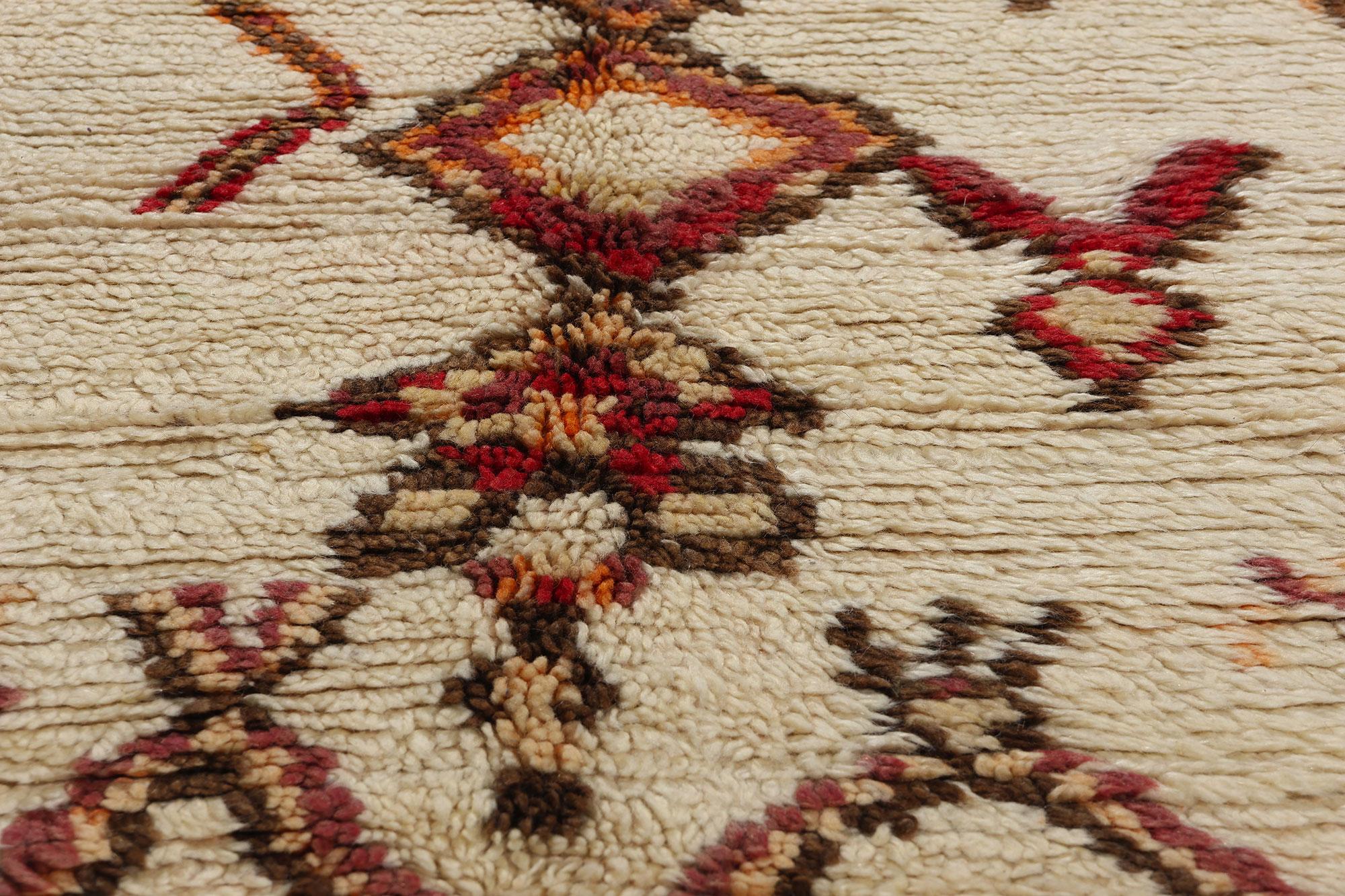 Vintage Moroccan Azilal Rug, Nomadic Charm Meets Earth-Tone Elegance In Good Condition For Sale In Dallas, TX