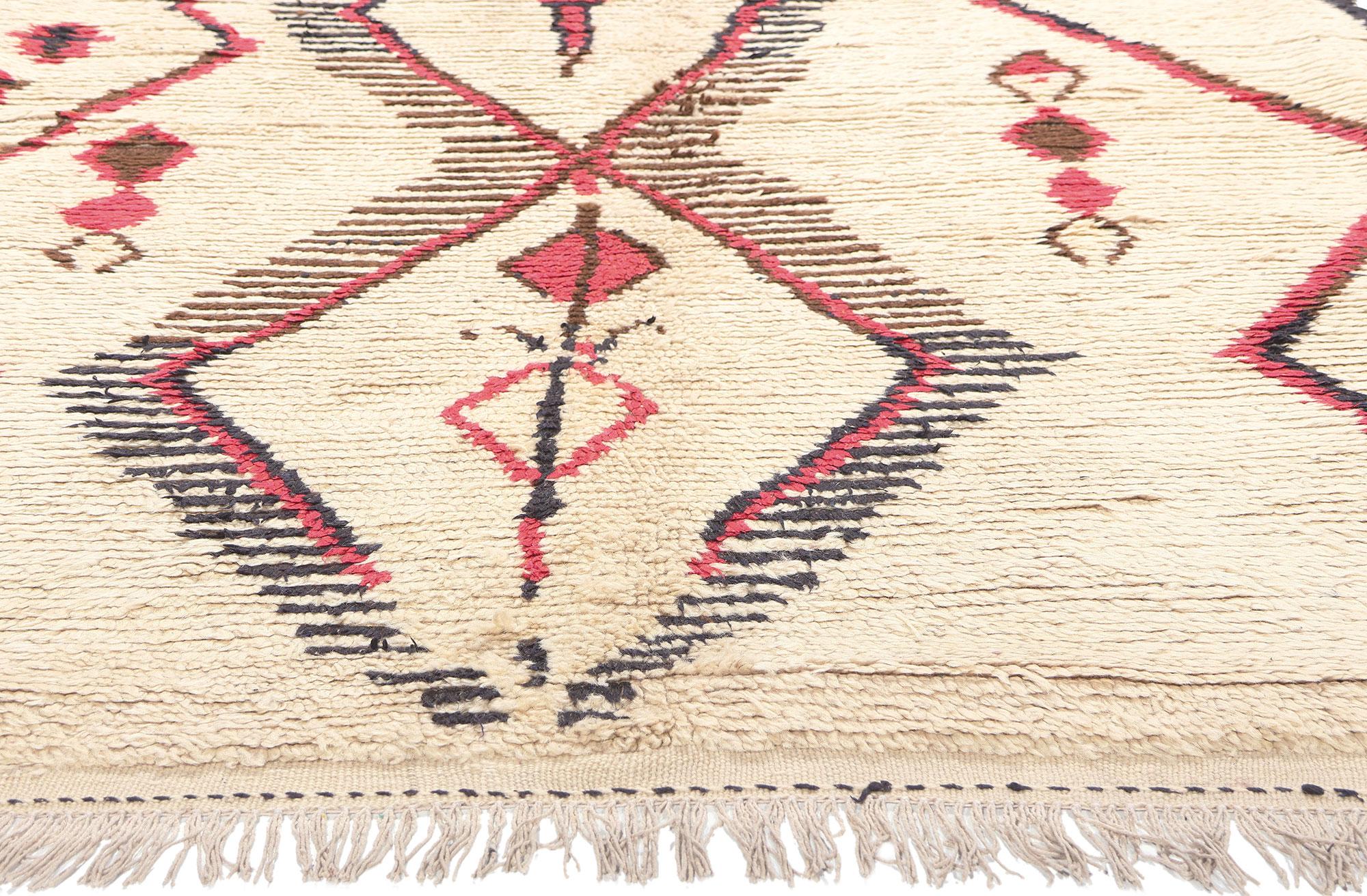 Vintage Moroccan Azilal Rug, Nomadic Charm Meets Tribal Enchantment In Good Condition For Sale In Dallas, TX