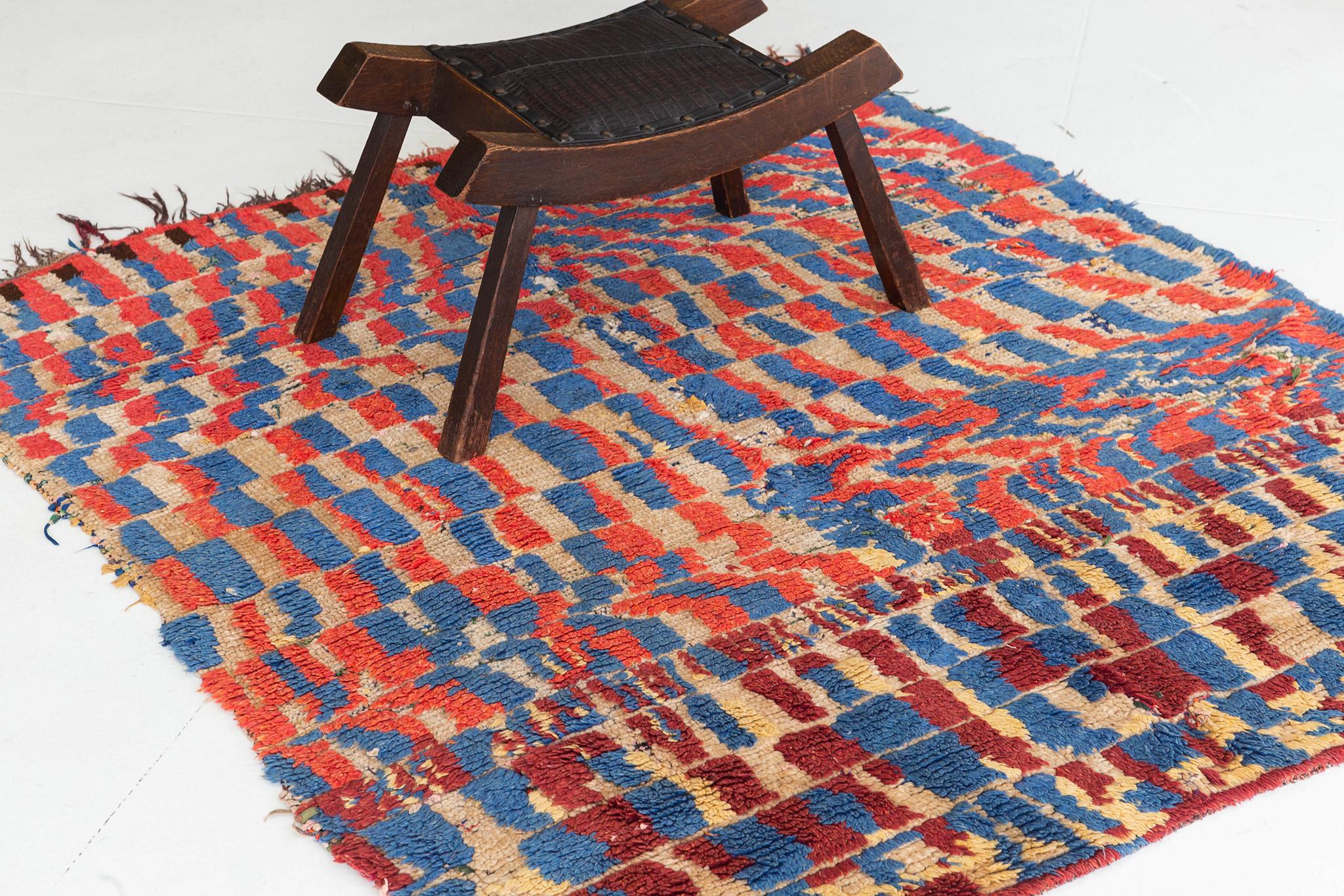 Vintage Marokkanischer Azilal Stamm Berberteppich (Handgeknüpft) im Angebot